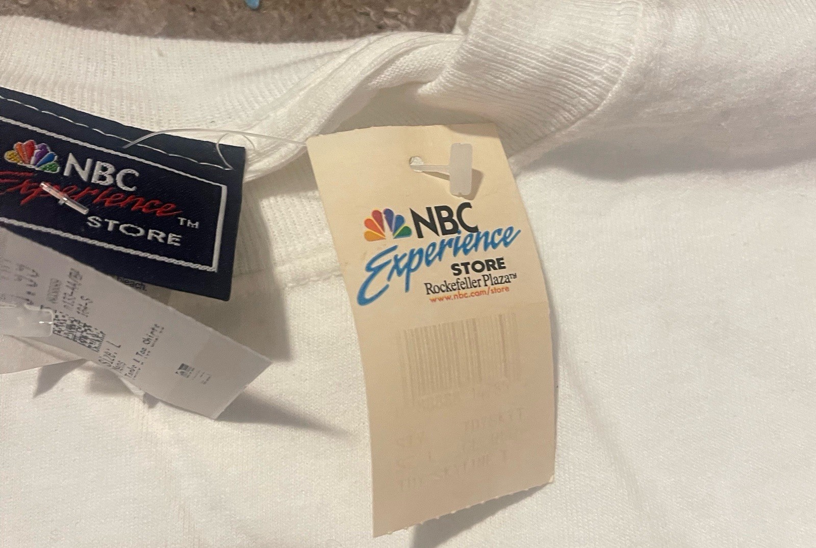 Vintage Today Show EXPERIENCE NBC STORE Logo T-Shirt Size Lrg NWT