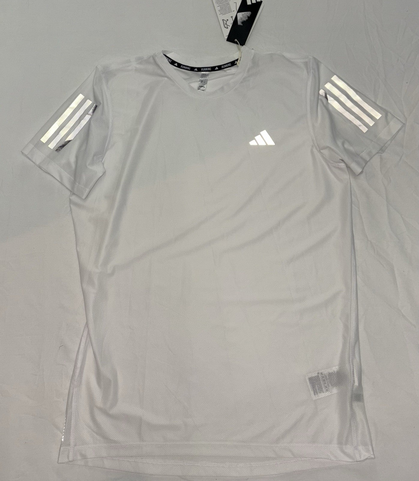 adidas Men’s OWN THE RUN TEE Size Medium Reflective Stripe