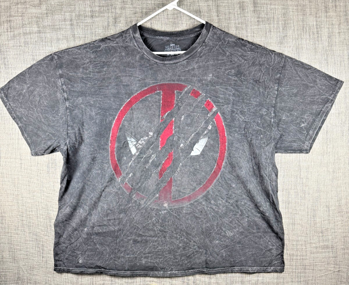 Size 3XL – Marvel Deadpool Wolverine Slash Graphic T-Shirt Black Distressed Wash