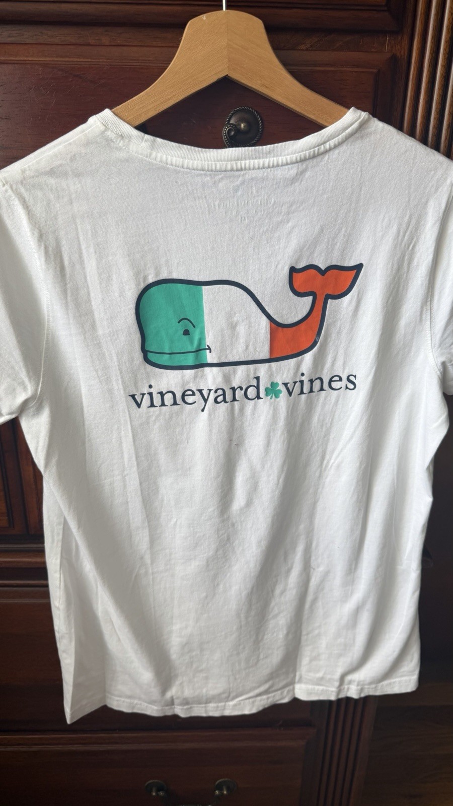 Vineyard Vines St. Patrick’s Day White Whale Logo Pocket Tee Regular Fit
