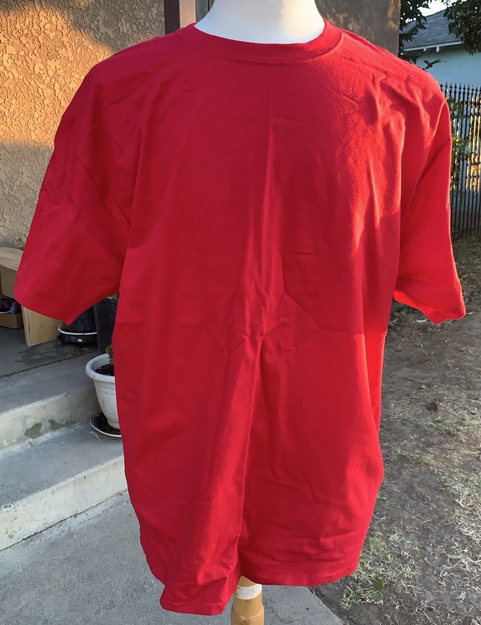 Hanes T-Shirts, 100% Cotton, Red Sz. XL/TG/XG