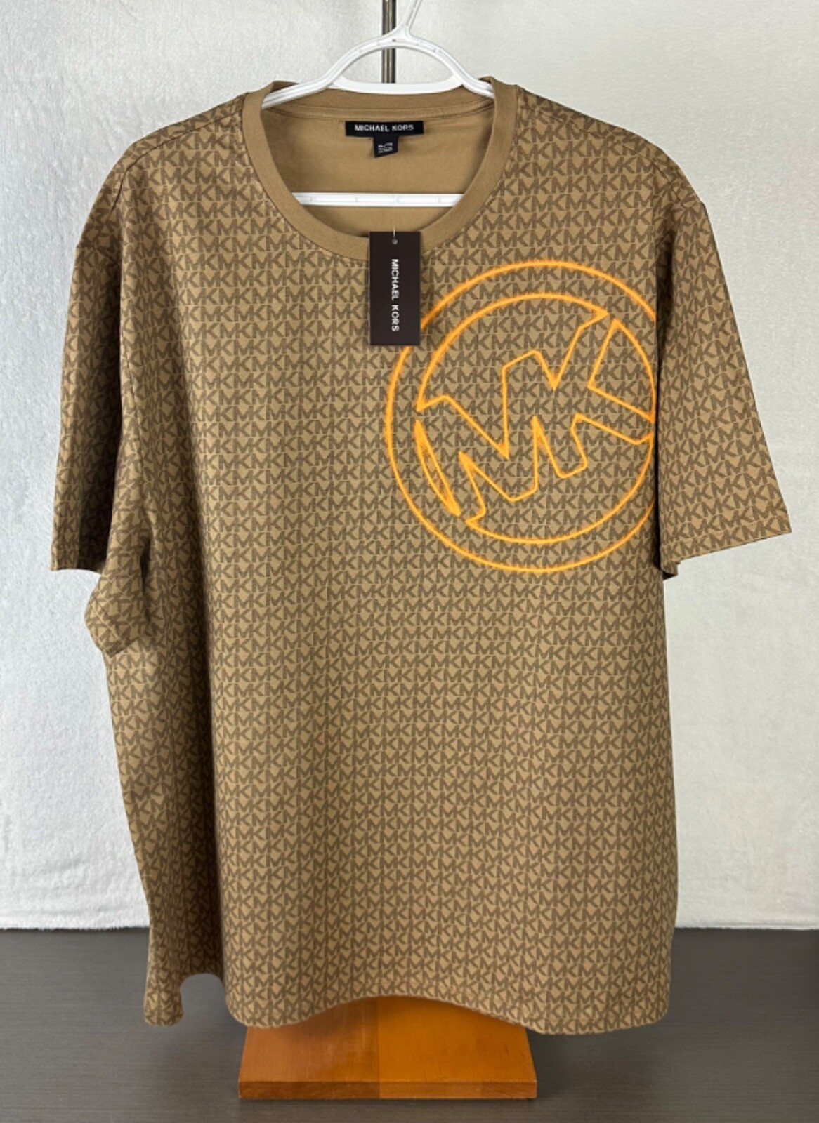 Michael Kors Men’s Camel Brown Graphic MK Signature Logo T-Shirt XL New With Tag