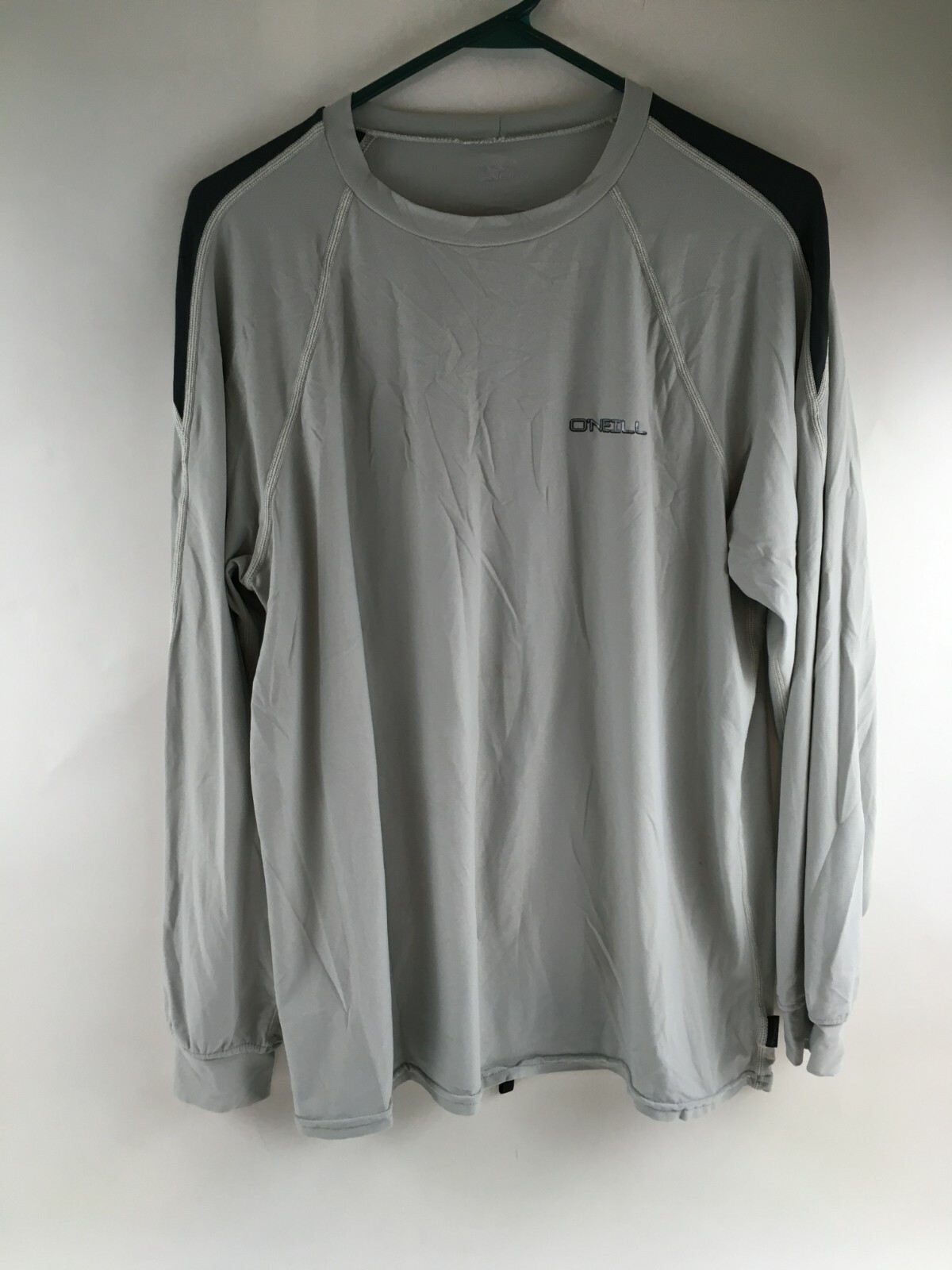 O’neill Shirt Men’s Size Medium Gray Activewear Long Sleeve Logo Round Neck