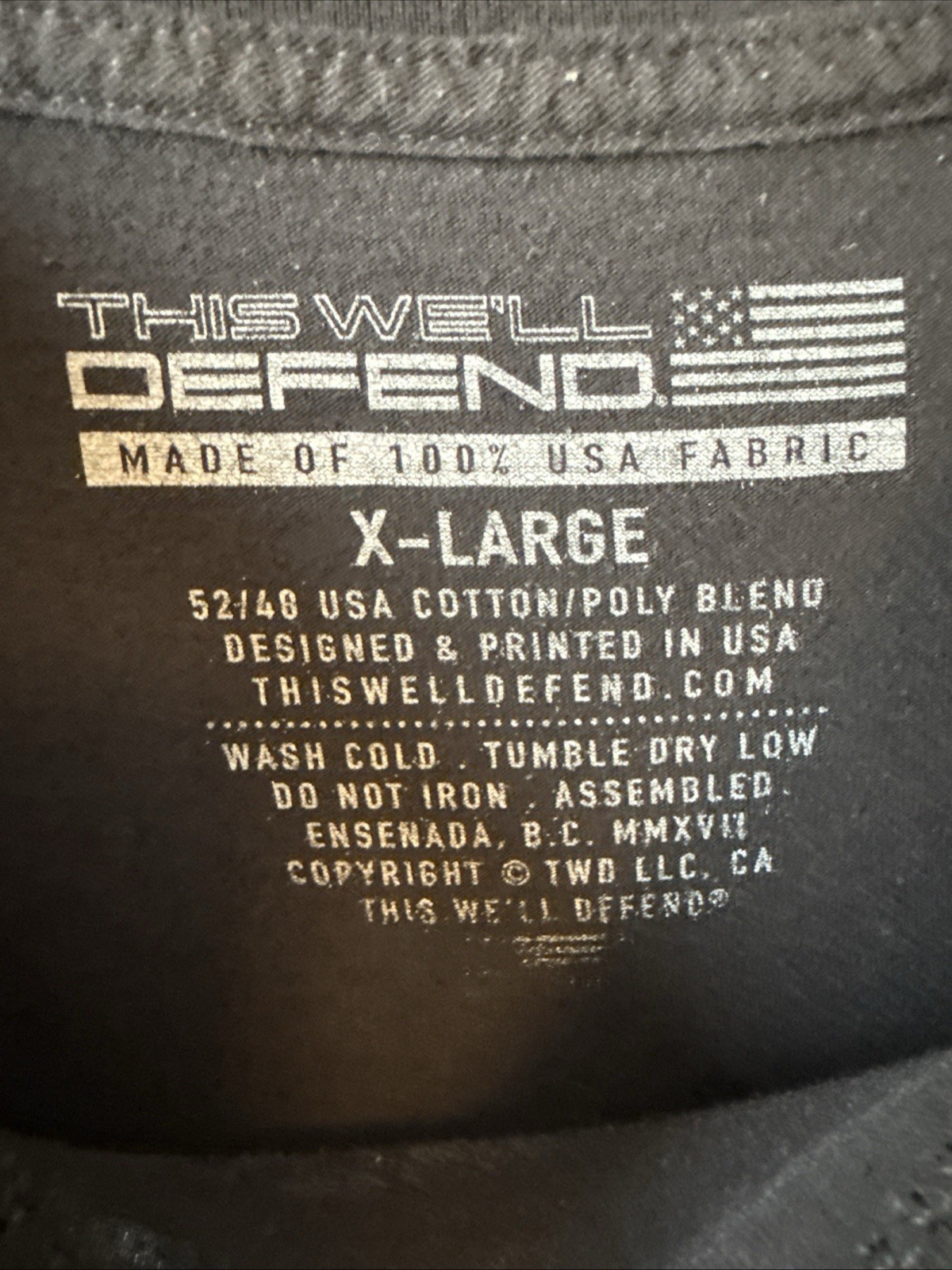 Grunt Syle This We’ll Defend Shirt Mens XL Patriotic US Flag Skull Crossbones