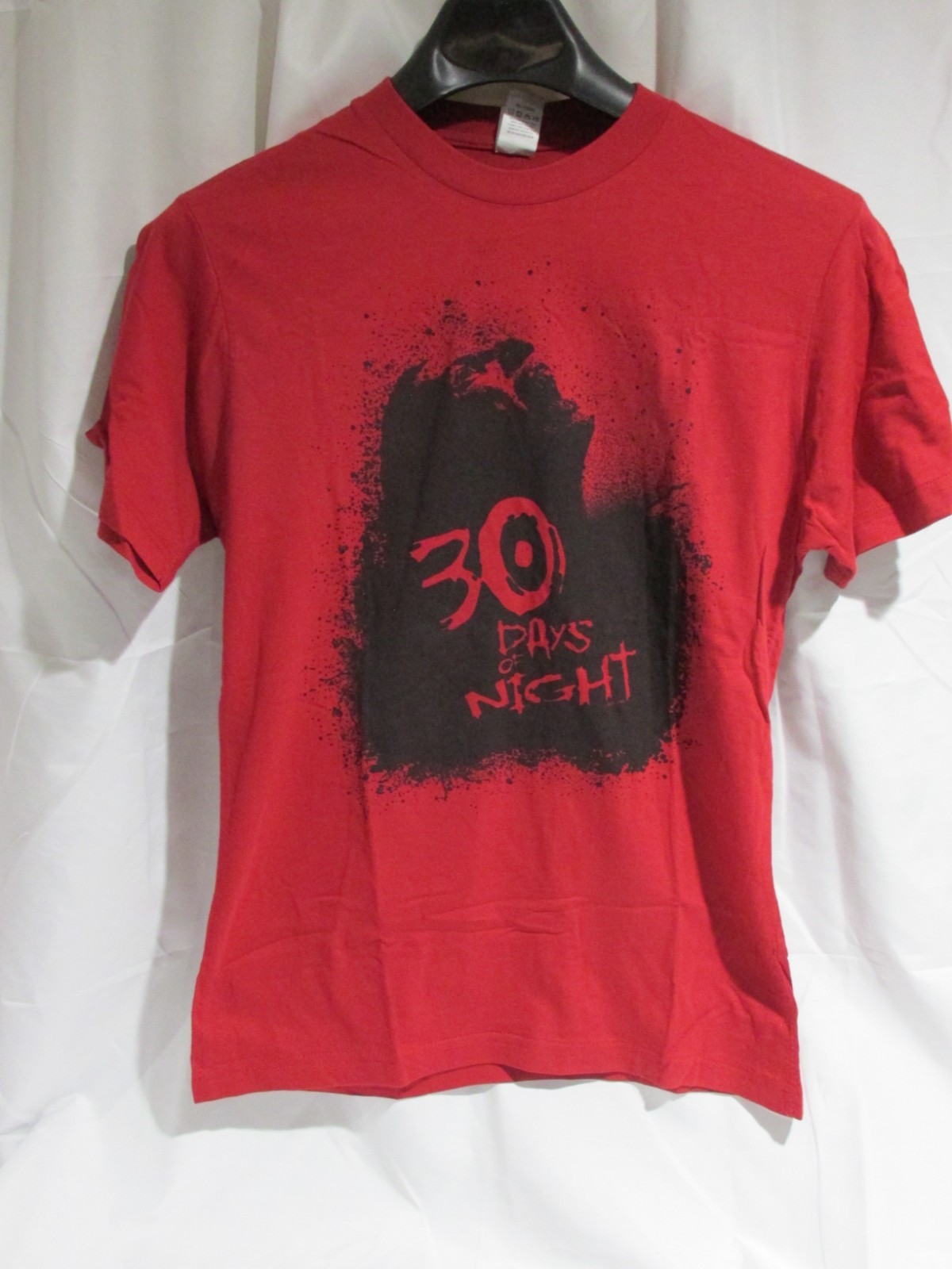 30 Days Of Night Movie Premiere Promo 2007 Red T-Shirt Size Small NEW