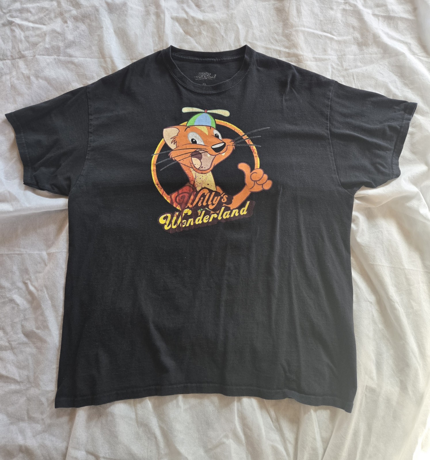 Spencer’s Willy’s Wonderland T-Shirt Size XL Pet And Smoke Free Home
