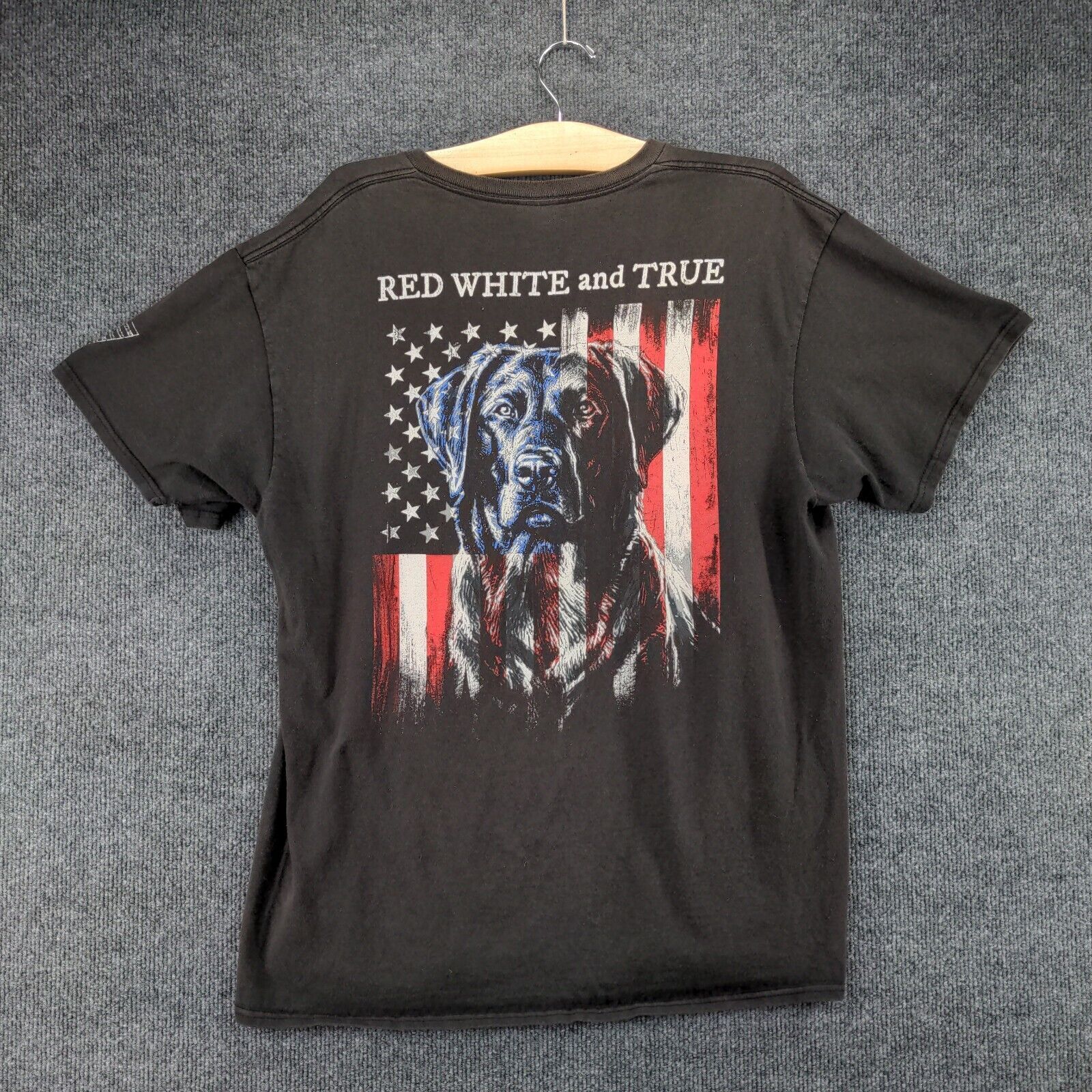 Red White & True Patriotic Dog T Shirt Mens Size L Black Big Graphic