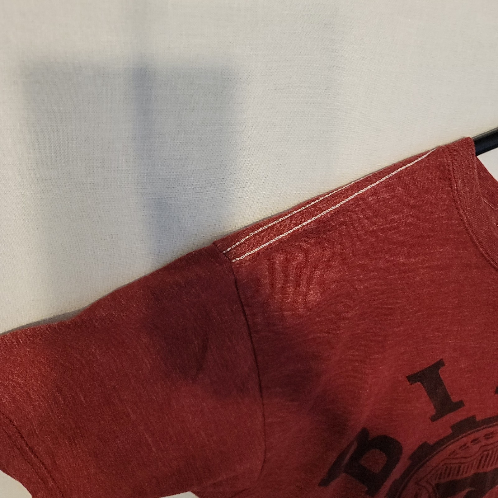 Billabong T-shirt M Wave Badge Logo Est 1973 Poly/Cotton/Rayon Brick Red V Good