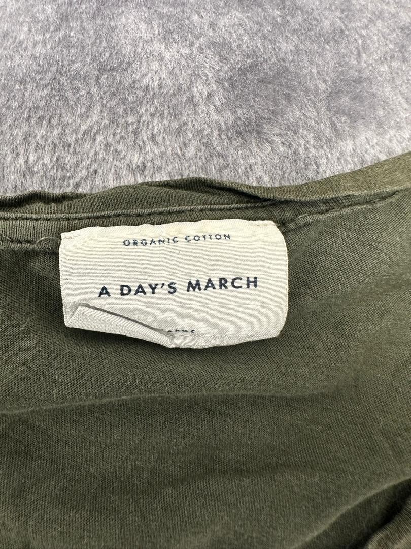 A days March Men’s Olive Green Round Neck Short Sleeve T-shirt Size (M) A13-30
