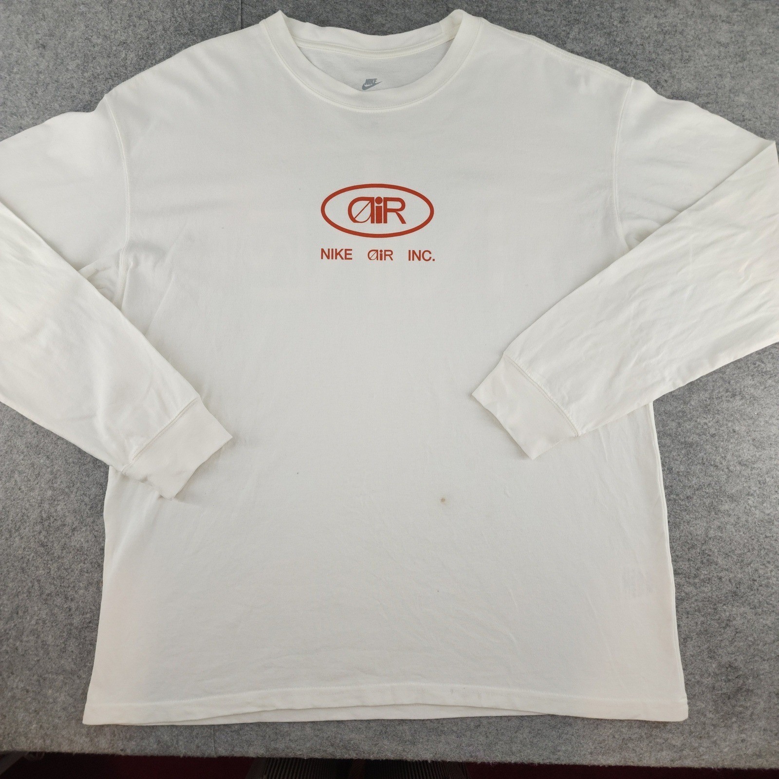 Nike Large | White Long Sleeve Air Inc Clouds Graphic Tee Mens Loose Fit