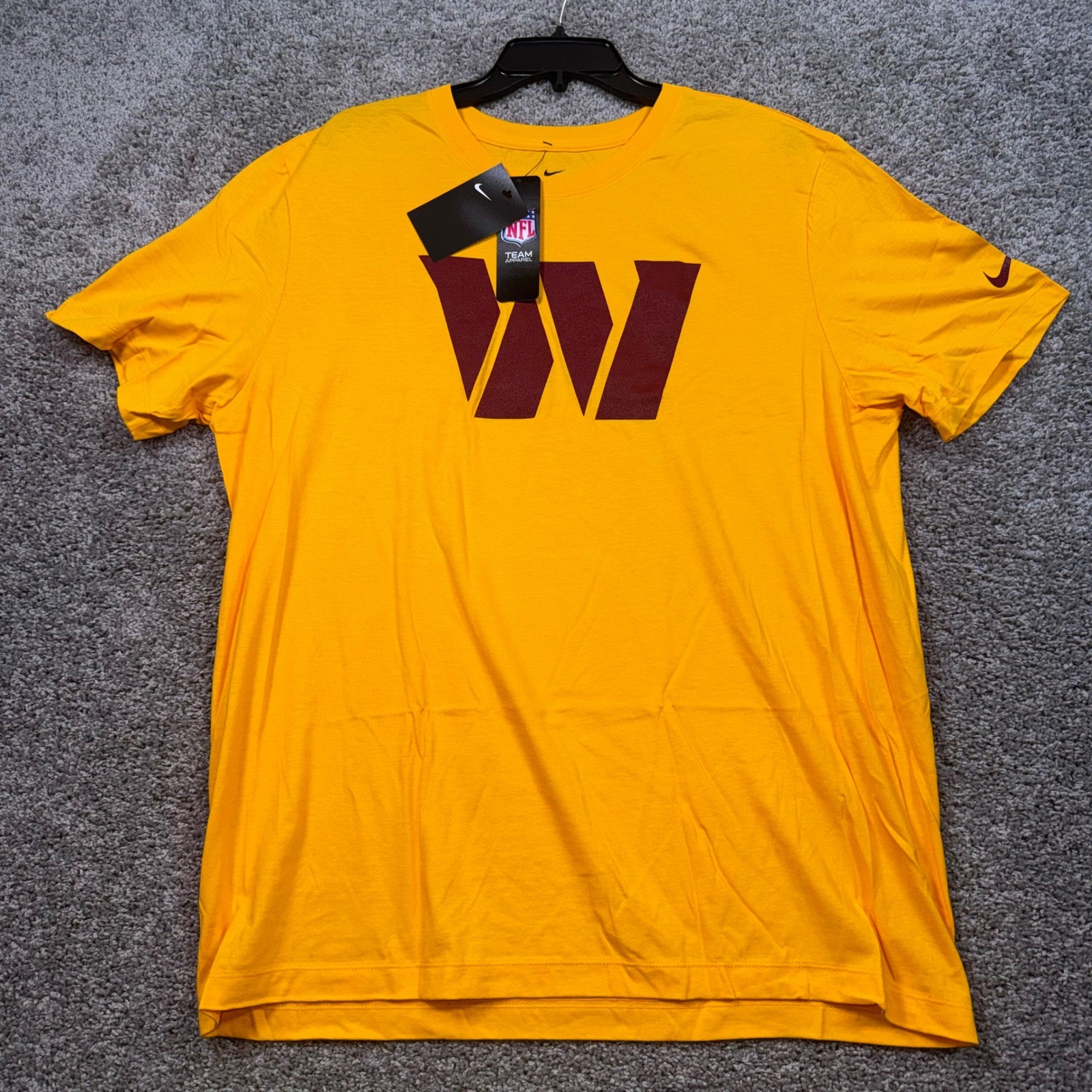Nike Washington Commanders T-Shirt Mens NFL Graphic Logo Gold XL NEW
