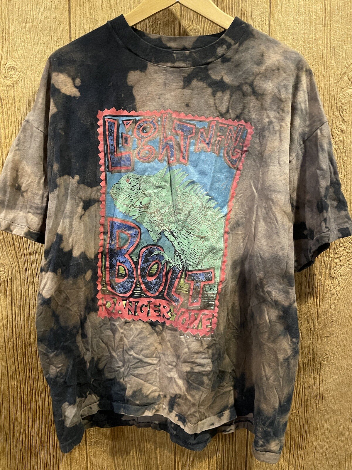 Lightning Bolt T-shirt Mens Large Danger Zone Iguana Neon Graphics Vtg Made USA