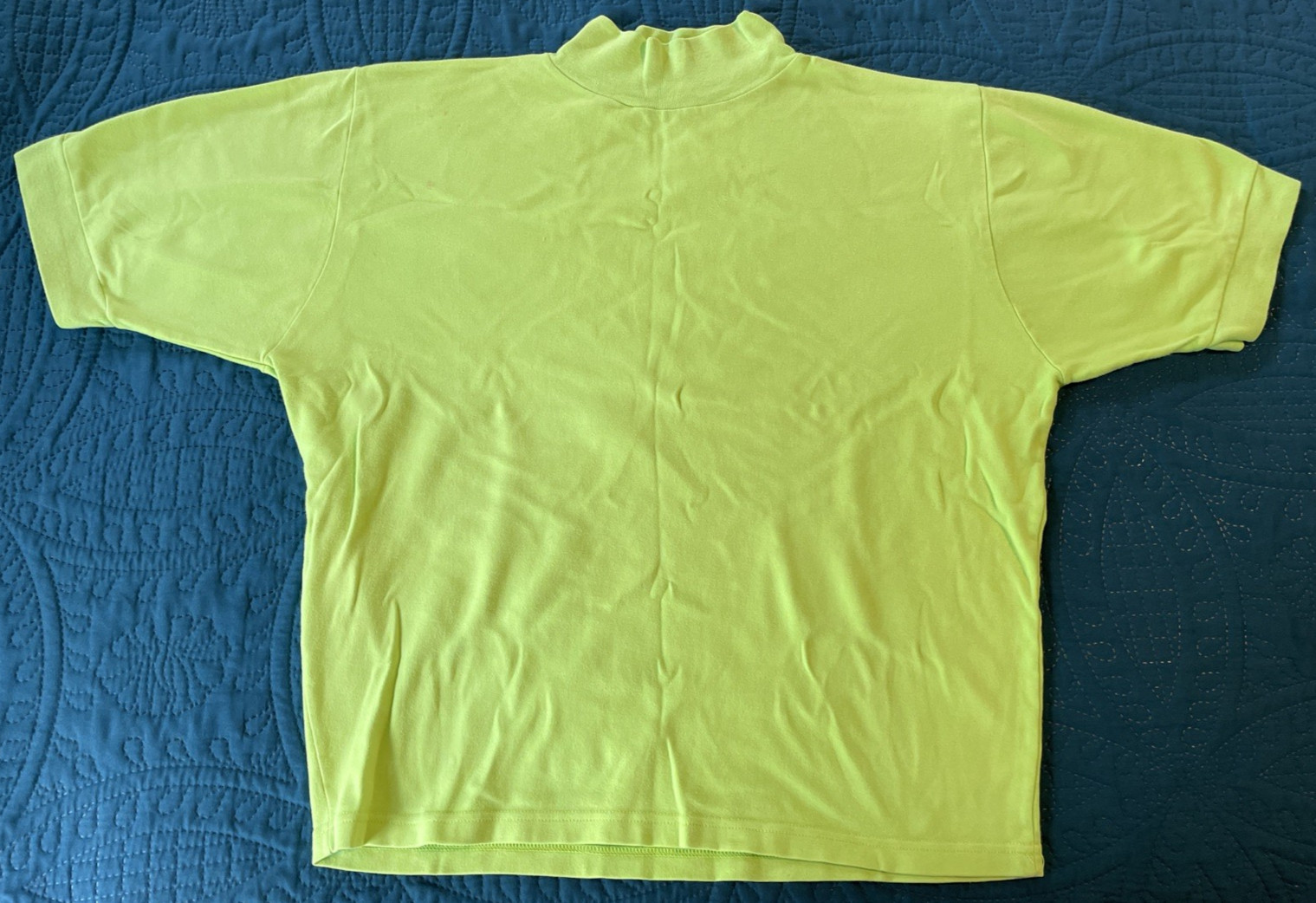 VINTAGE 90’S LIME GREEN SHIRT, HIGH NECK, SAN FRANCSICO CITY STREETS L