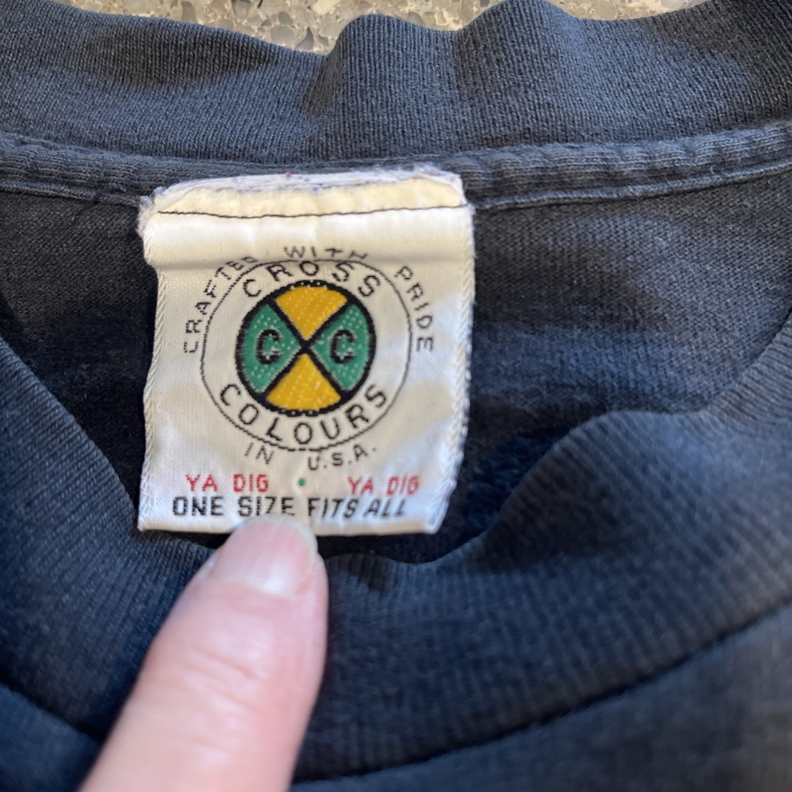 Vintage Cross Colours Shirt 90’s Single Stitch Black T-shirt Size M/L *See Pics*