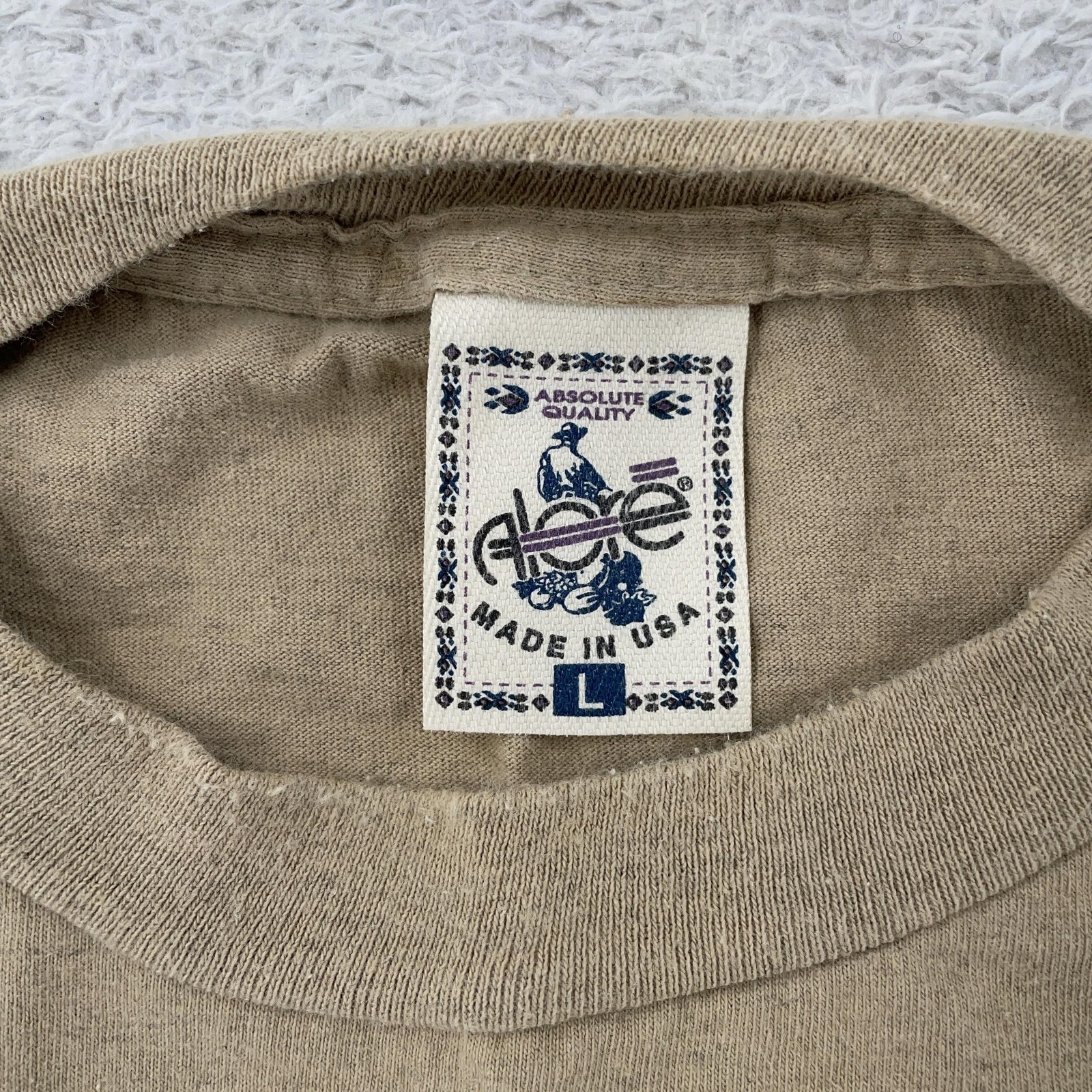 Vintage Ocean City Maryland Embroidered Shirt Mens M/L Tan Fishing Fish USA 90s