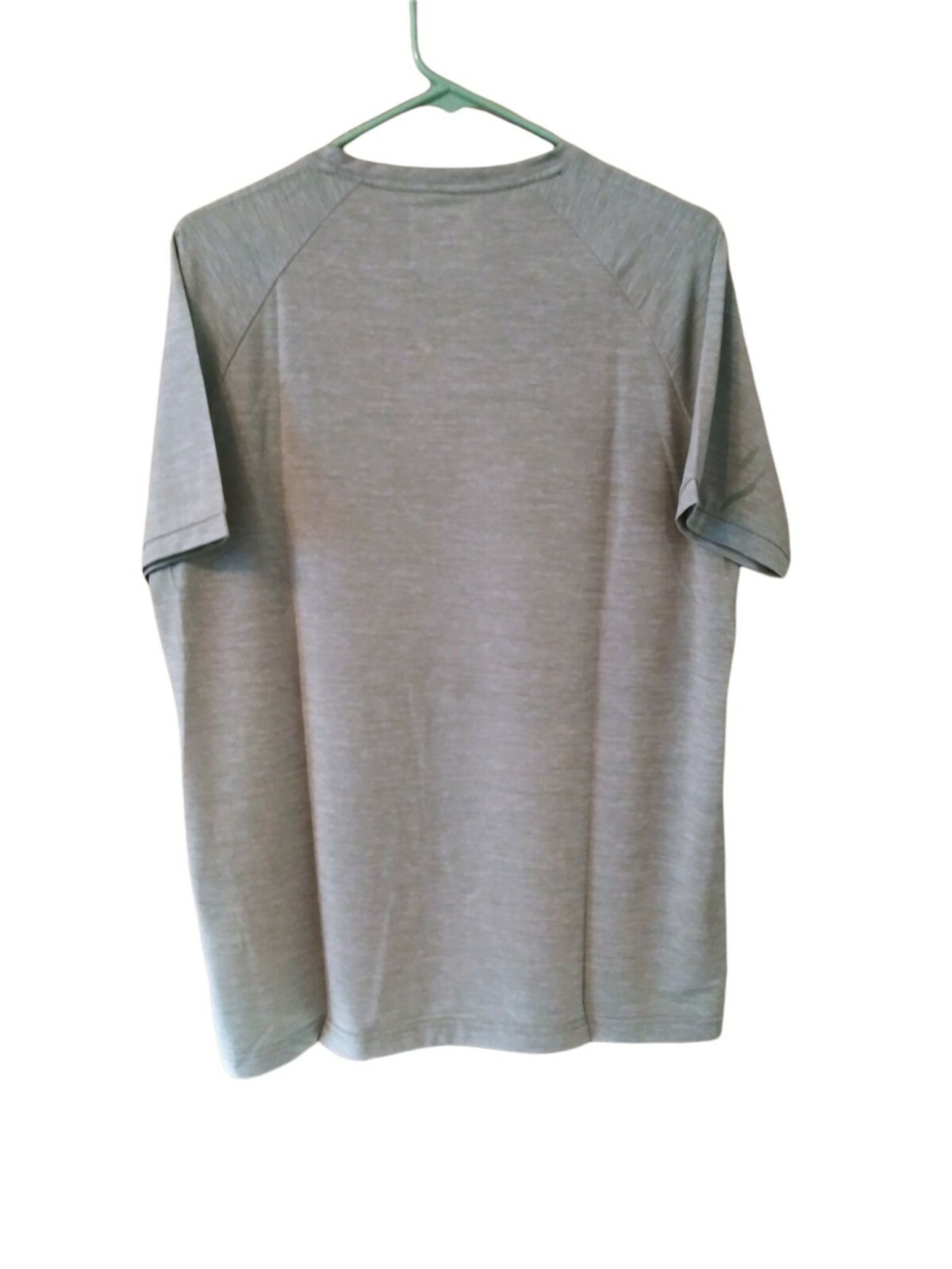 Men’s Waveflower Lightweight Breathable Short Sleeve Shirt – Light Green NWT M