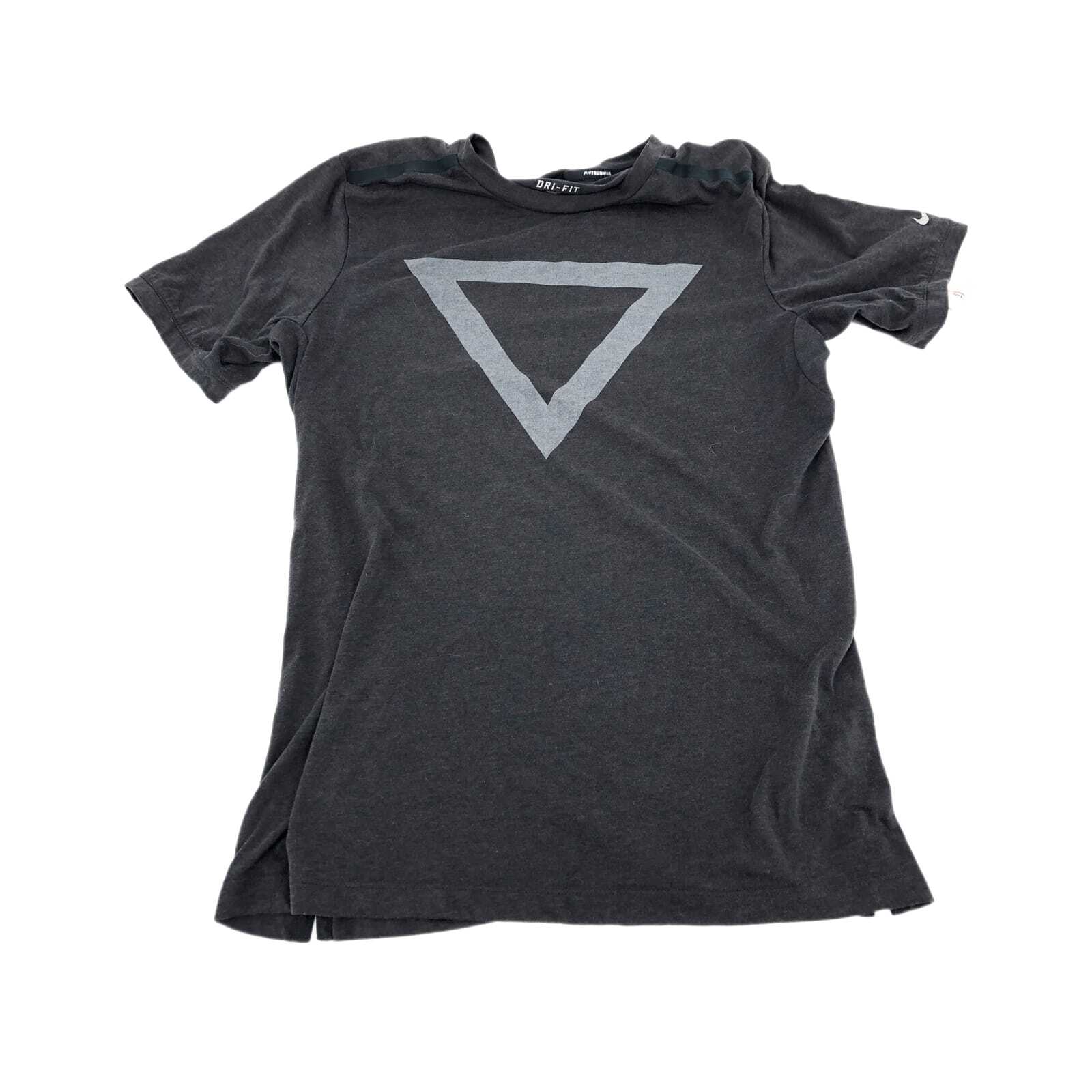 Nike Gray-White Classic T-Shirt | Perfect for Any Occasion