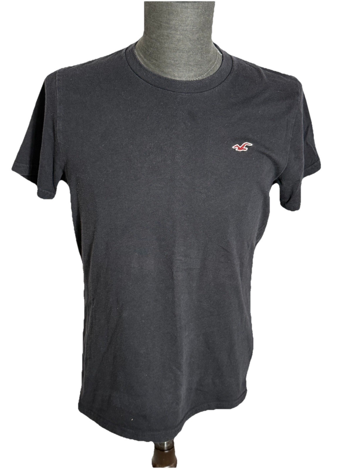 Hollister Must Have Collection Men’s Black T-shirt Size Med Short Sleeve Logo