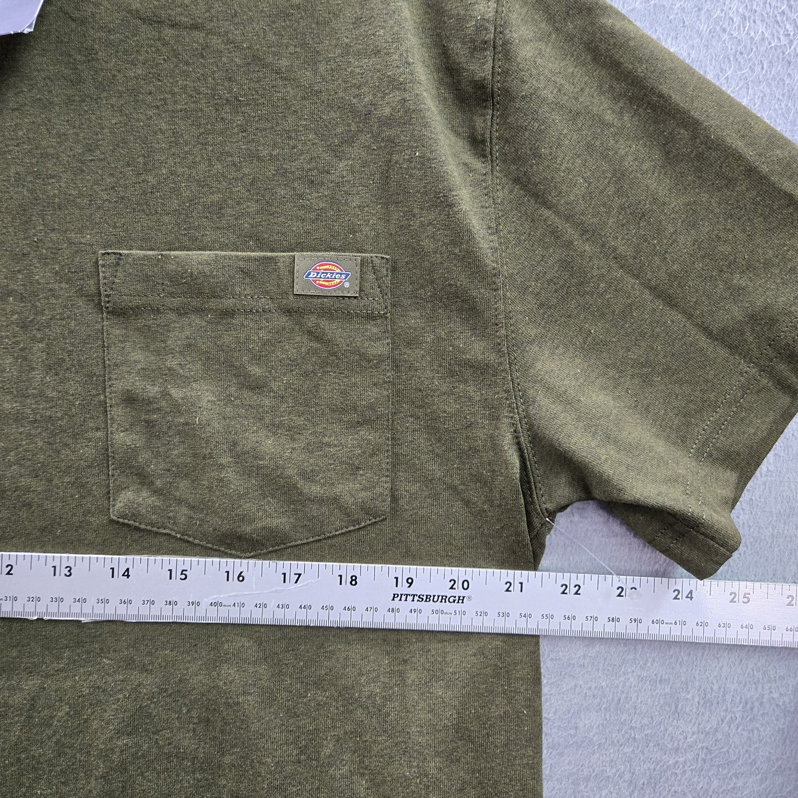 Dickies Men Shirt M Green Knit Pullover Short Sleeve Crew Neck Heavyweight NWT