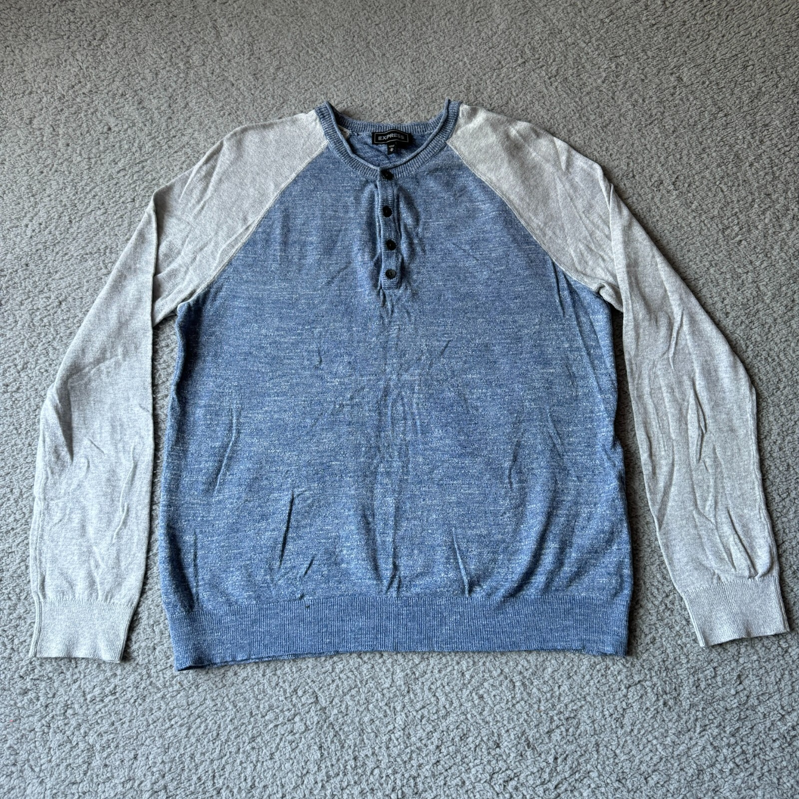 Express T Shirt Mens Medium Gray Casual Outdoor Winter Holiday Long Sleeves