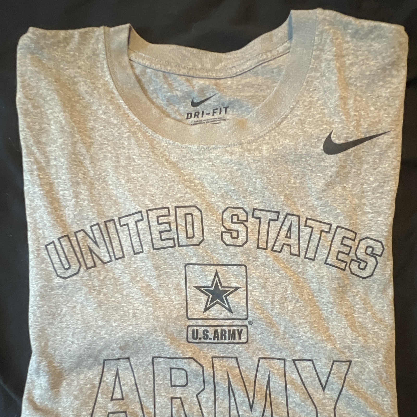 Nike Dri-FIT Men’s M Regular Gray Crew Neck Short Sleeve U.S. Army Graphic Tee