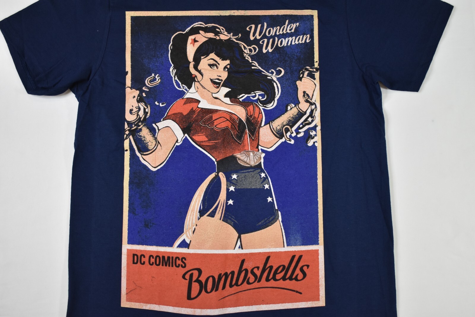 DC Comics Mens Wonder Woman DC Comics Bombshells Shirt New M, XL