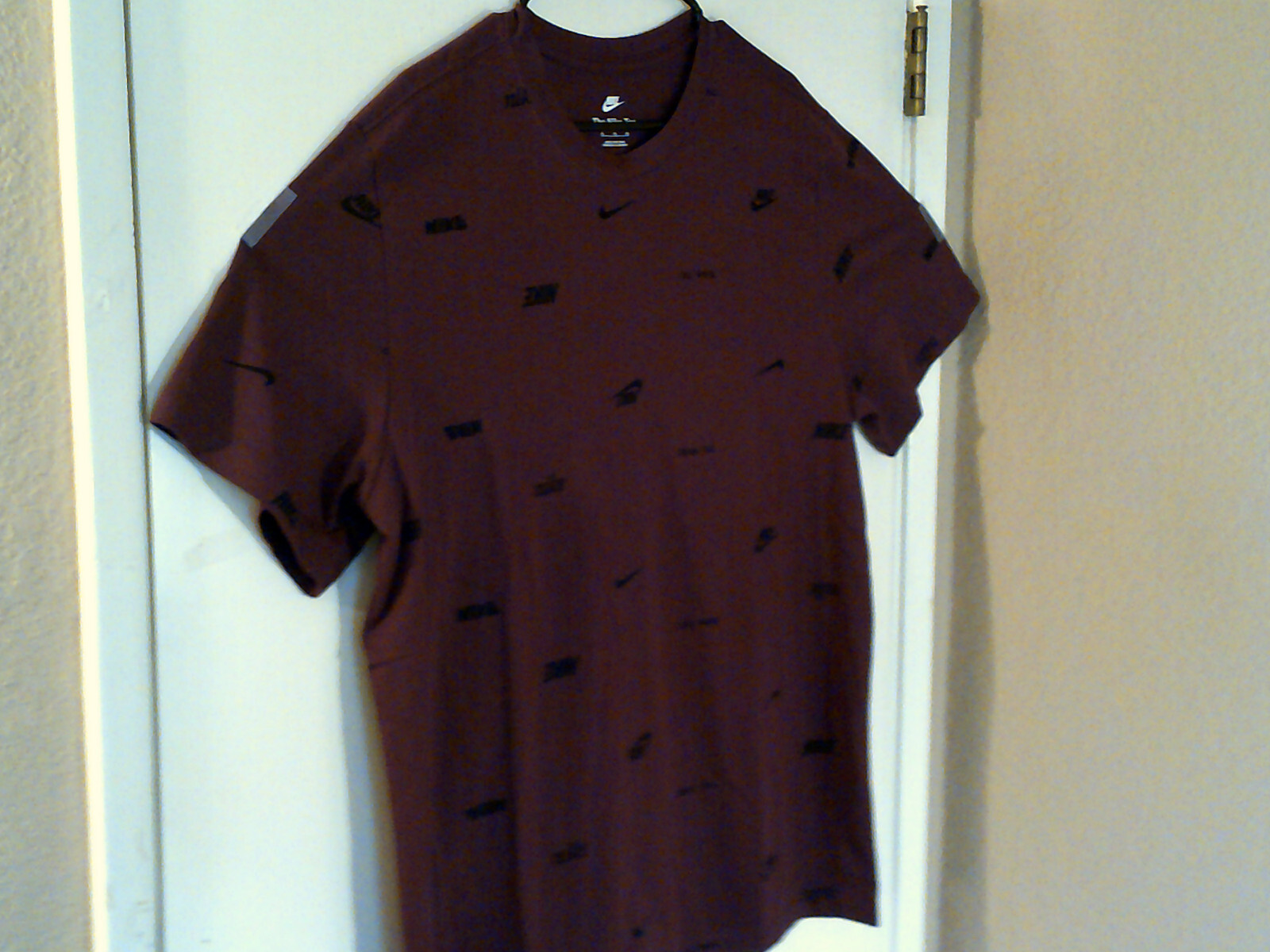 NEW NIKE SPORTSWEAR “INC-All Over Print Tee” MEN’S MAROON T-SHIRT XL FD1279-681
