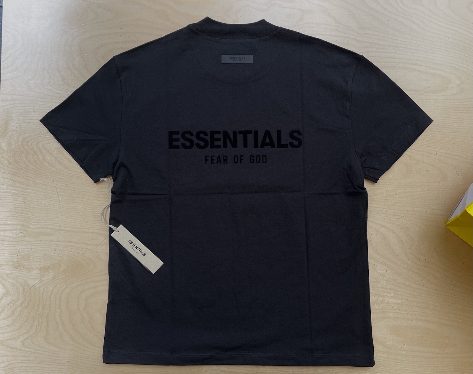 Fear of God Essentials Stretch Limo Black Short Sleeve T-Shirt Size Small (SS22)