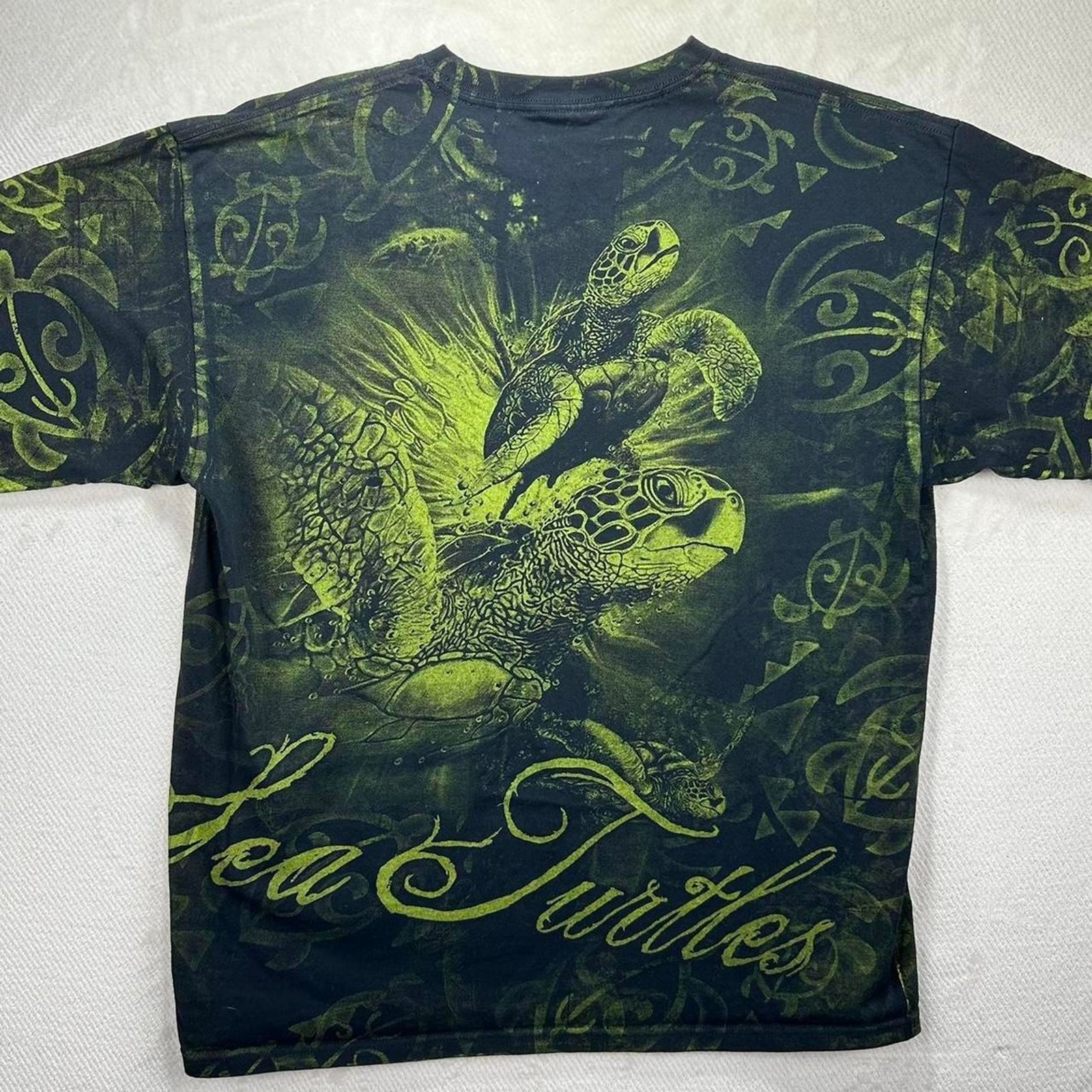 Y2K AOP Sea Turtles Graphic t-shirt with full front and back design