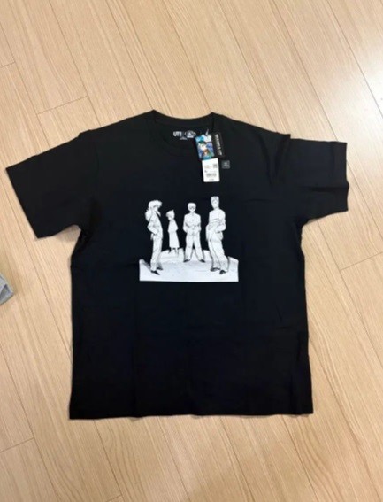 Uniqlo Yu Yu Hakusho UT Shueisha 100th Anniversary Black T-shirt Cotton Japan