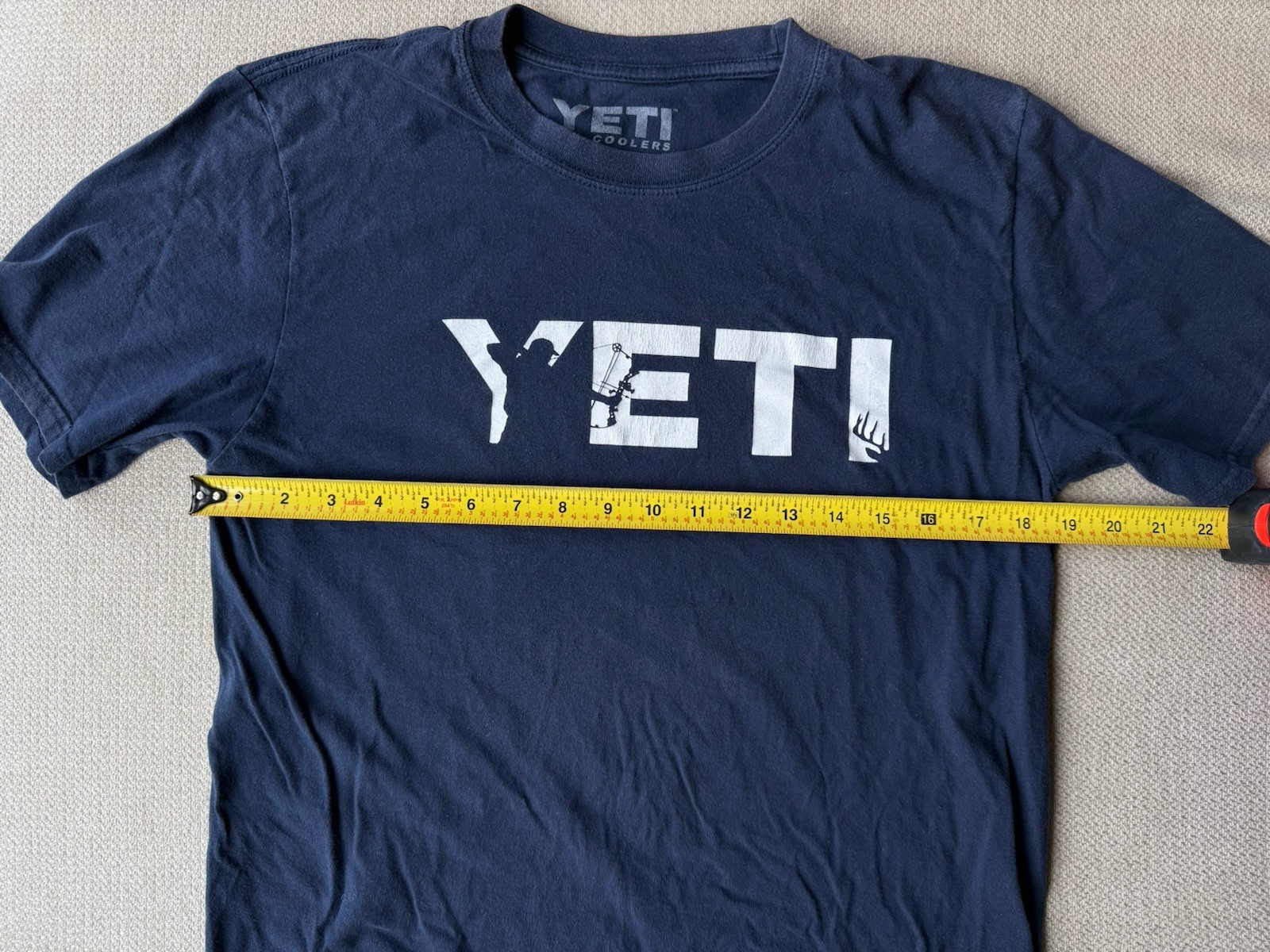 YETI Navy Graphic Logo Crew Neck Short Sleeve Cotton Jersey Men’s T-Shirt M