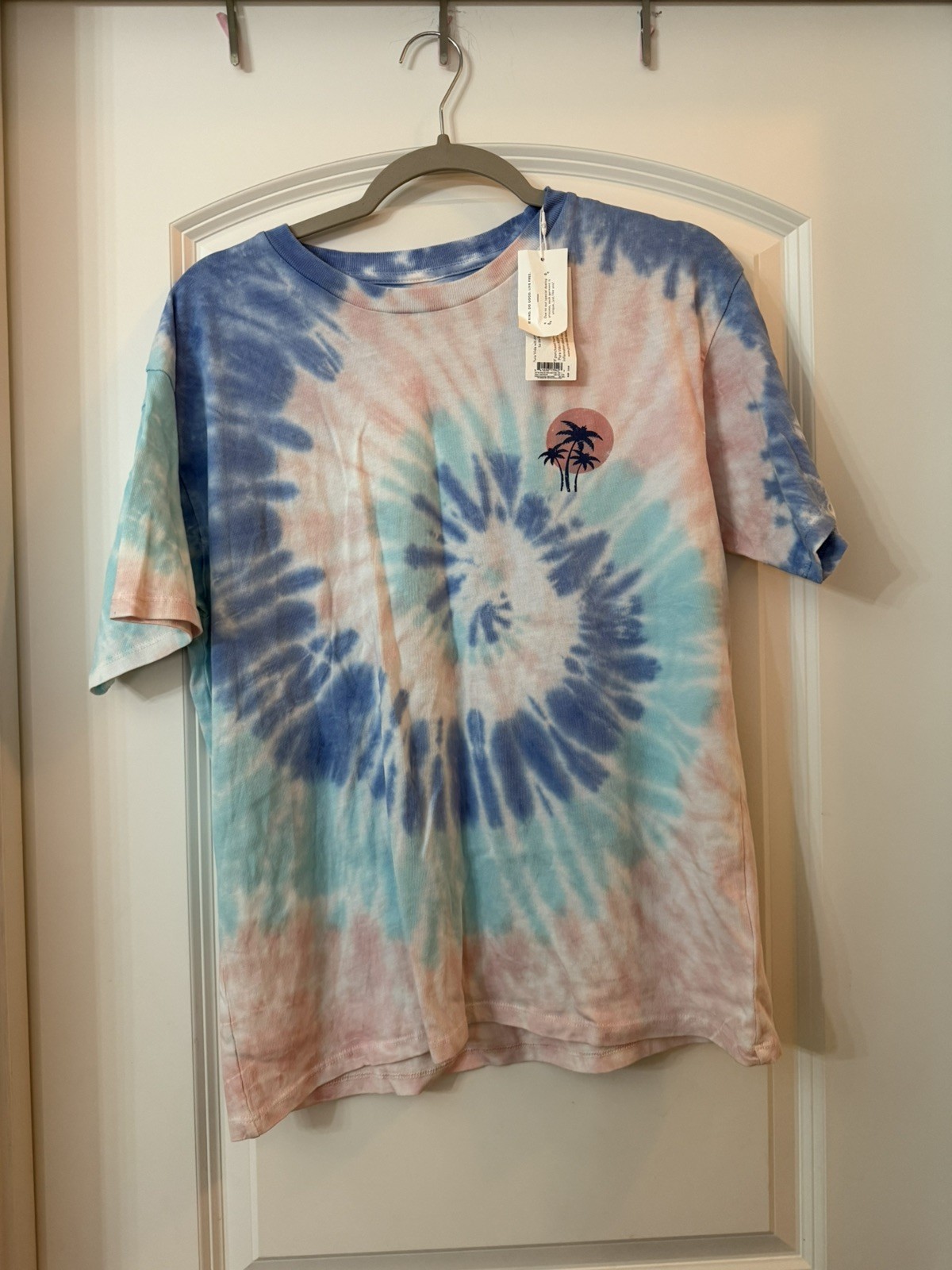 Pura Vida Medium Surf Tour Tie-Dye T-Shirt Blue Purple Spiral Beach Wear