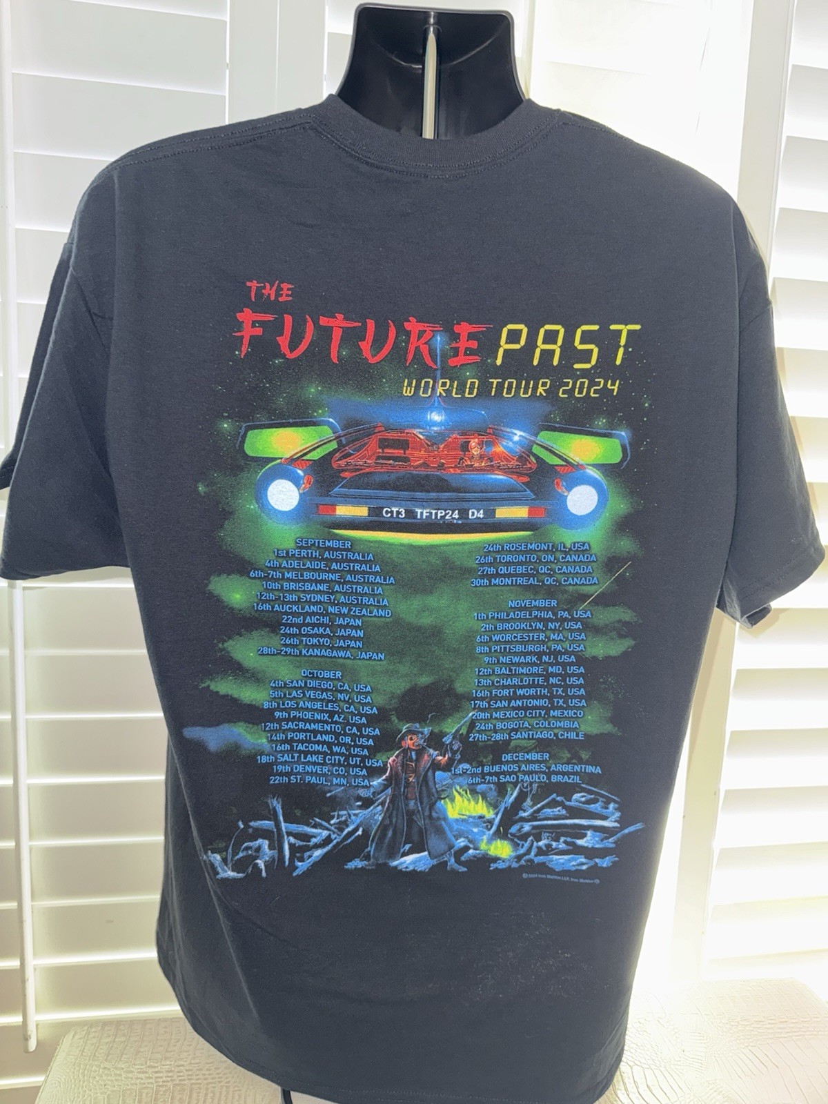 Iron Maiden Official Future Past 2024 Tour Shirt Eddie Size Small New