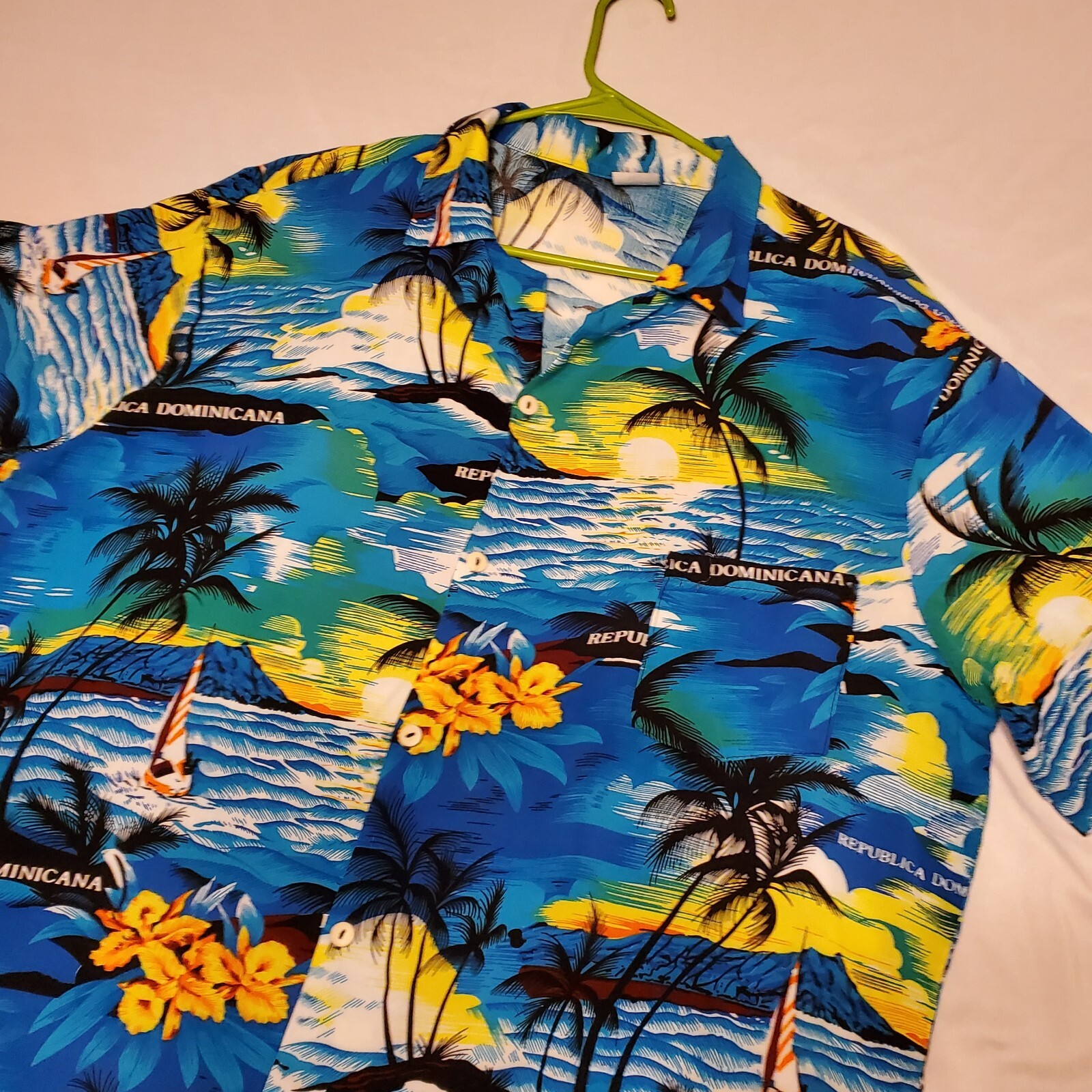 Dominican Caribbean Tropical Button Palm Tree Island Floral Shirt Yellow & Blue