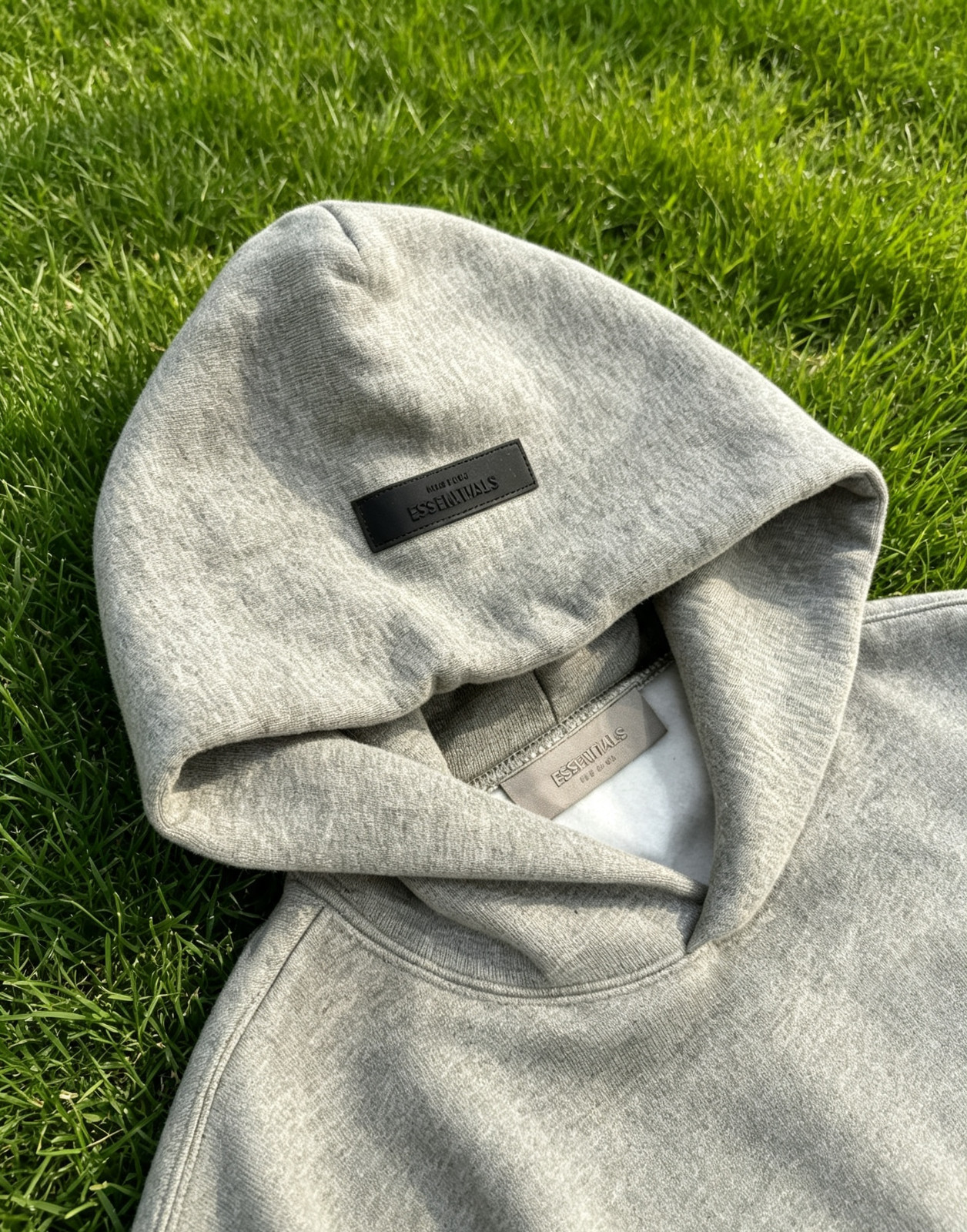 Essentials 2-piece Set ( Hoodie and Shorts) in Dark Oatmeal (size L)