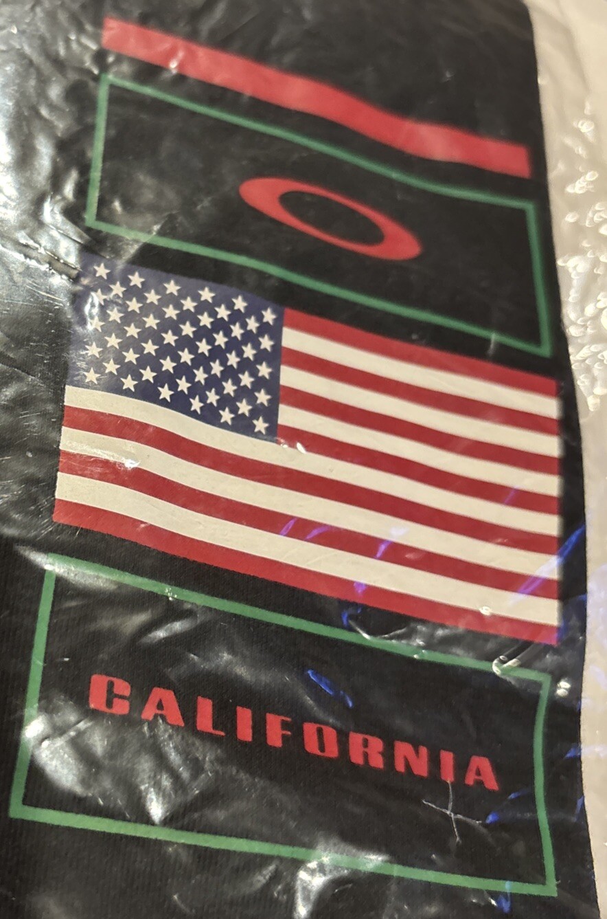Oakley Men Shirt Medium Black Hydrolix Logo California Graphic Short Sleeve T