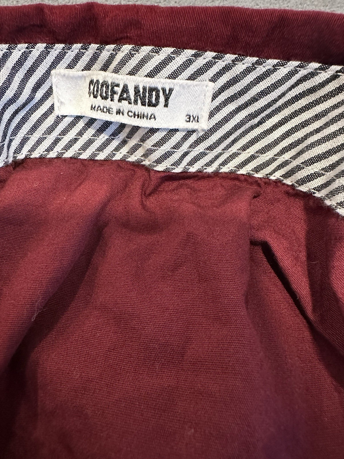 Coofandy mens Sz: 3xl Causal Button Up Dress shirt Maroon black tribal graphic