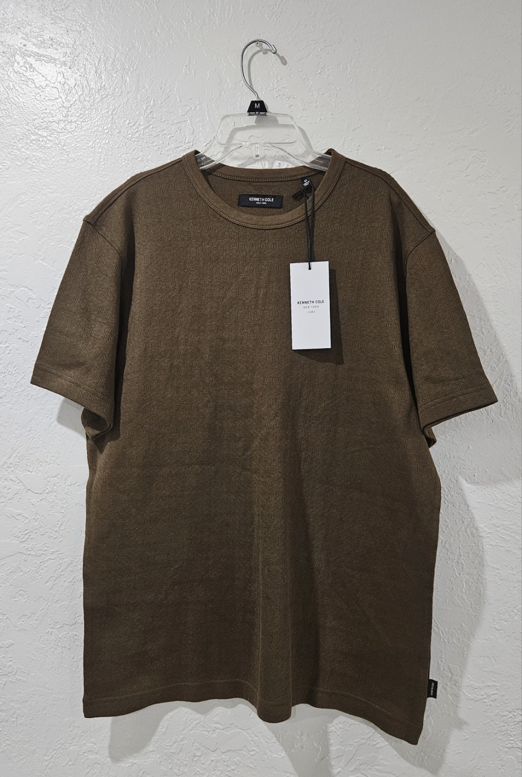 Kenneth Cole New York Men’s Medium Textured Cotton Tee Faded Brown Medium NWT