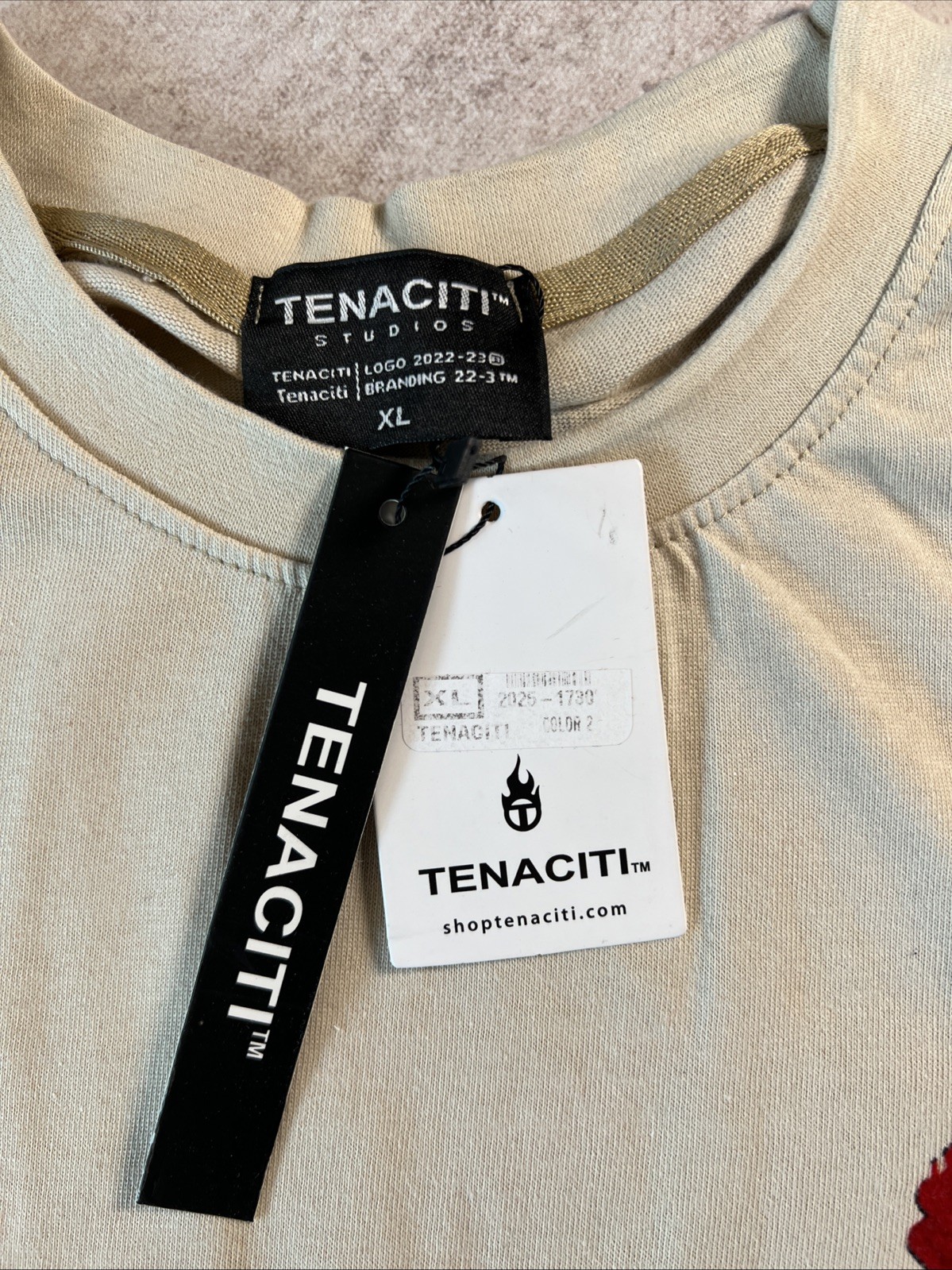 Tenaciti Studios Men’s Oversized XL Muscle Shirt $120 Velvet Puff Graphics