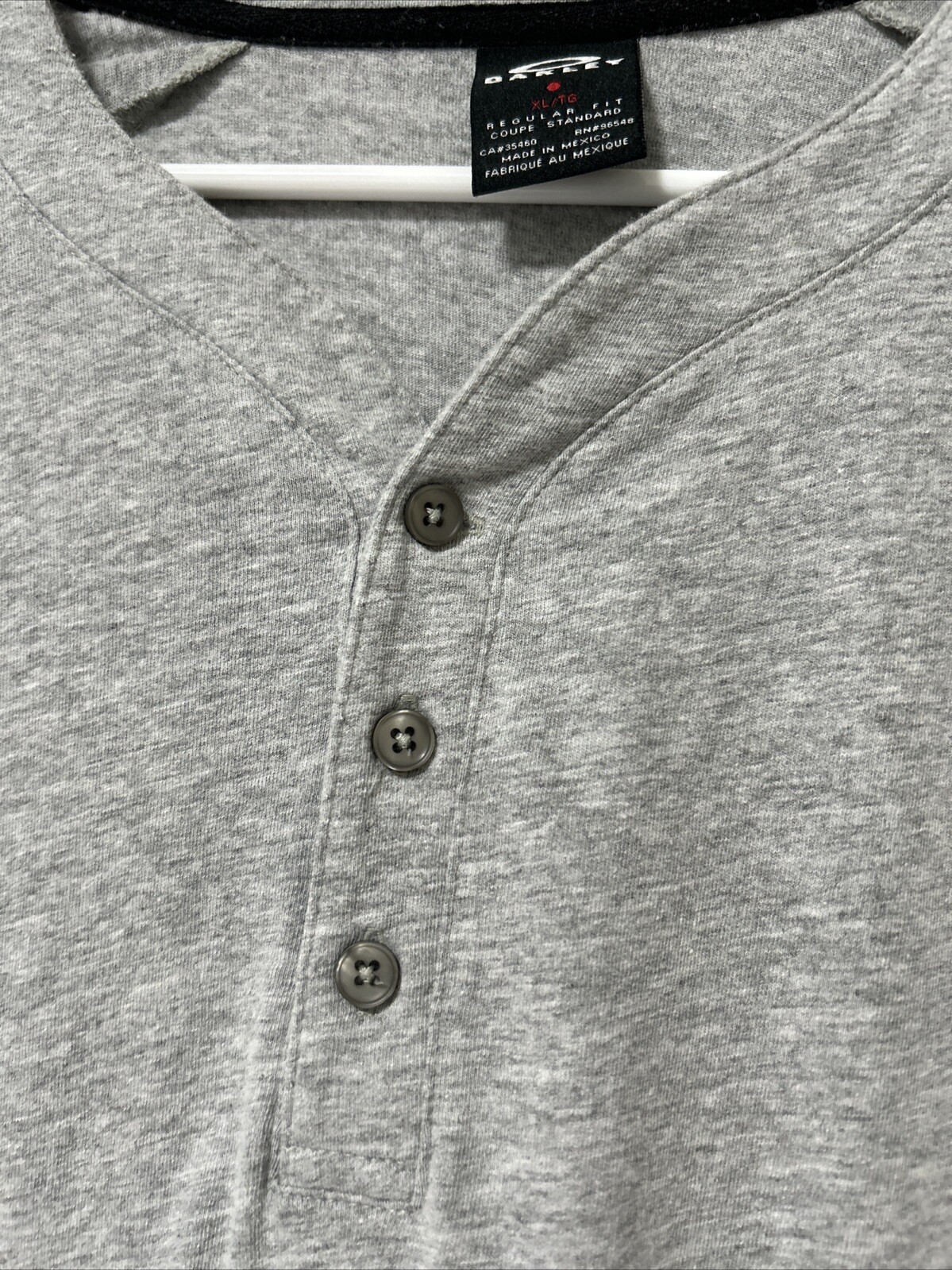 Oakley Henley Top Men Size XL Grey Long Sleeve Pull On