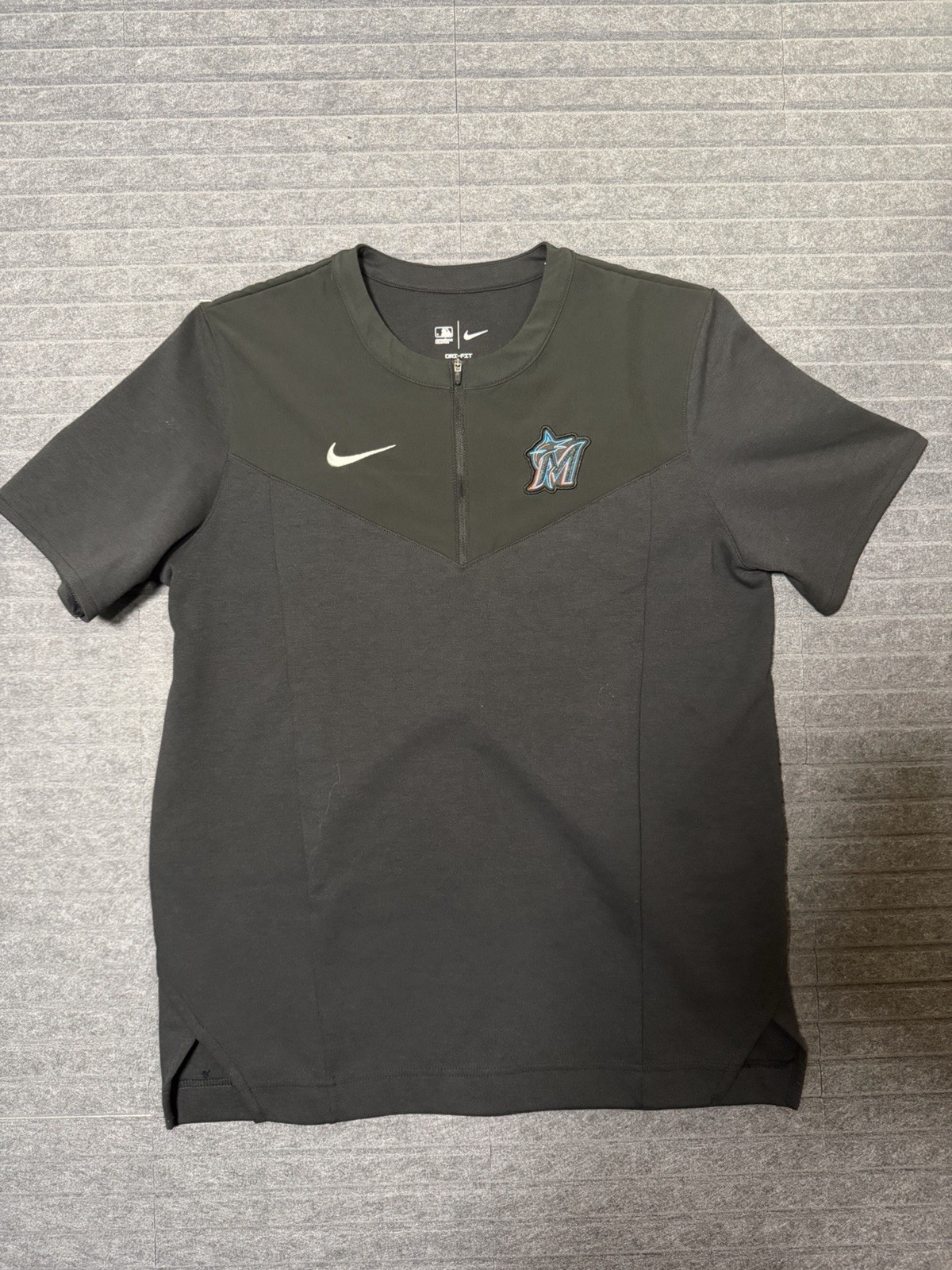 Nike Miami Marlins Authentic Collection Short Sleeve 1/4 Zip Pullover L Dri Fit