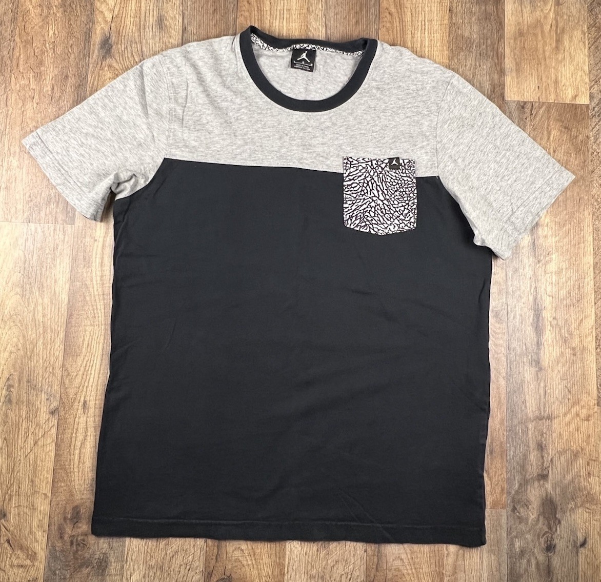 Nike Jordan Elephant Print Jumpman Black Wolf Cool Grey Cement Pocket Tee Large