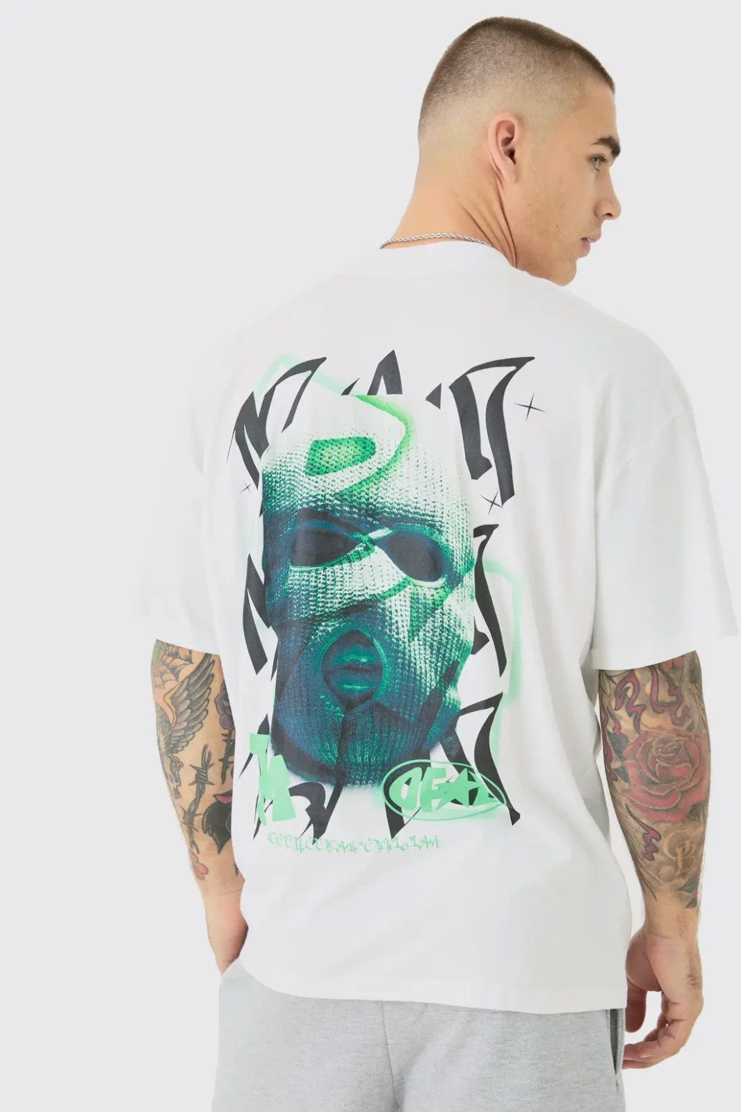 BoohooMAN Oversized Extended Neck Mask Graphic Back Print T-shirt Size Small