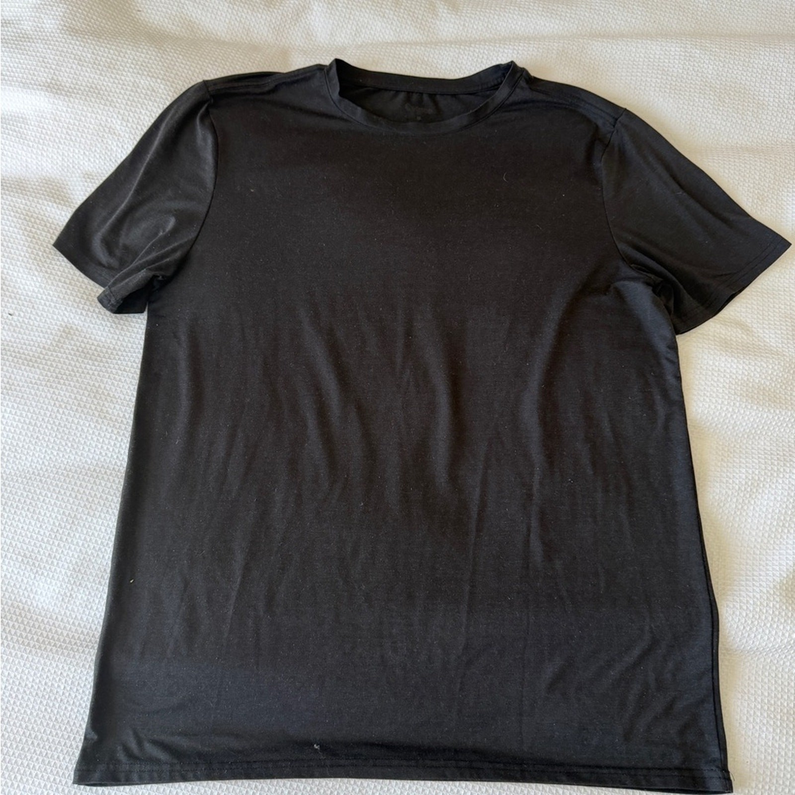 LOT2 Quince Medium Men’s Performance Black and Gray T-Shirt (Flowknit Breeze)