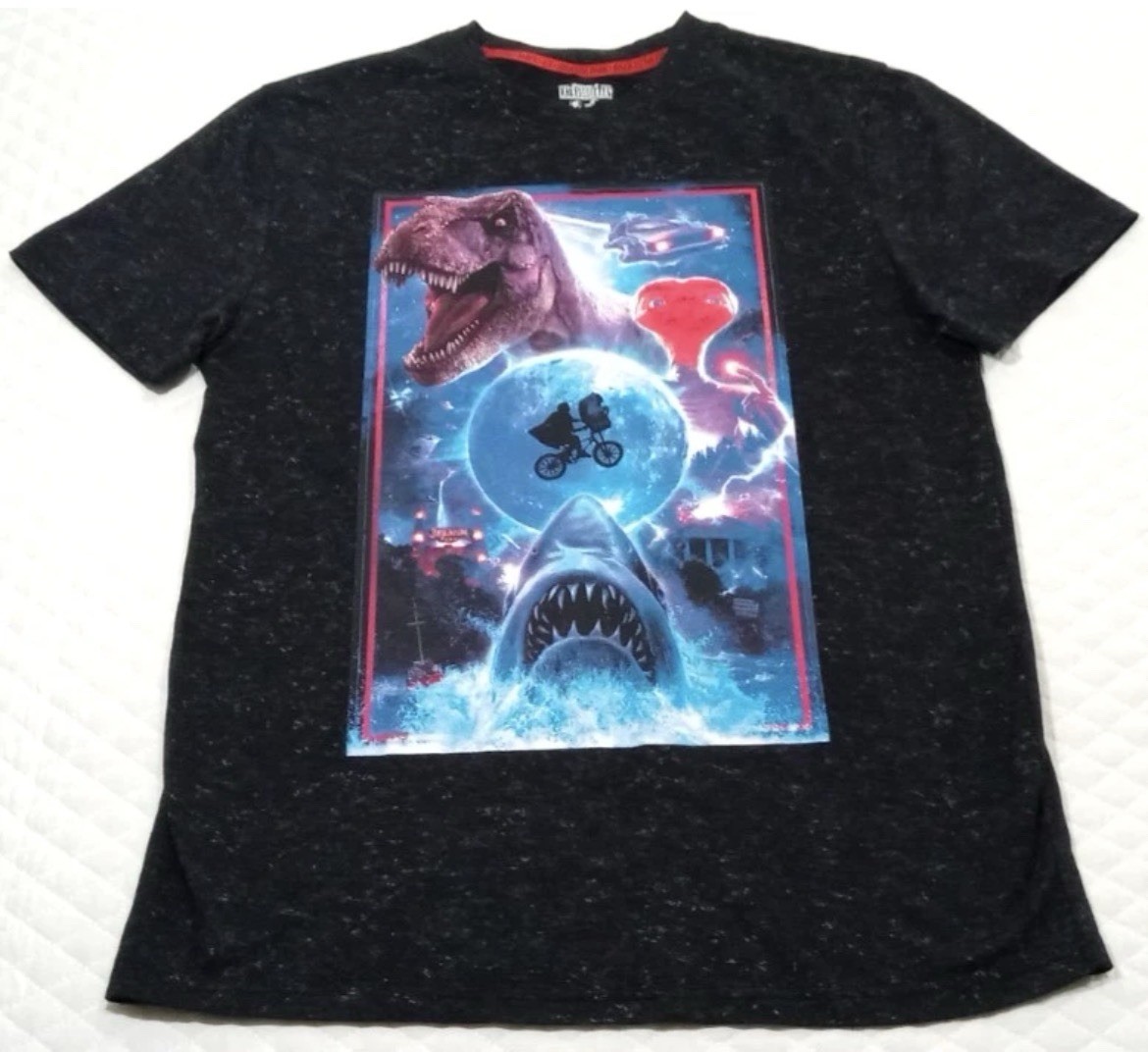 Universal Studios Men’s Small T-Shirt E.T. Jaws Jurassic Park Black Overdye