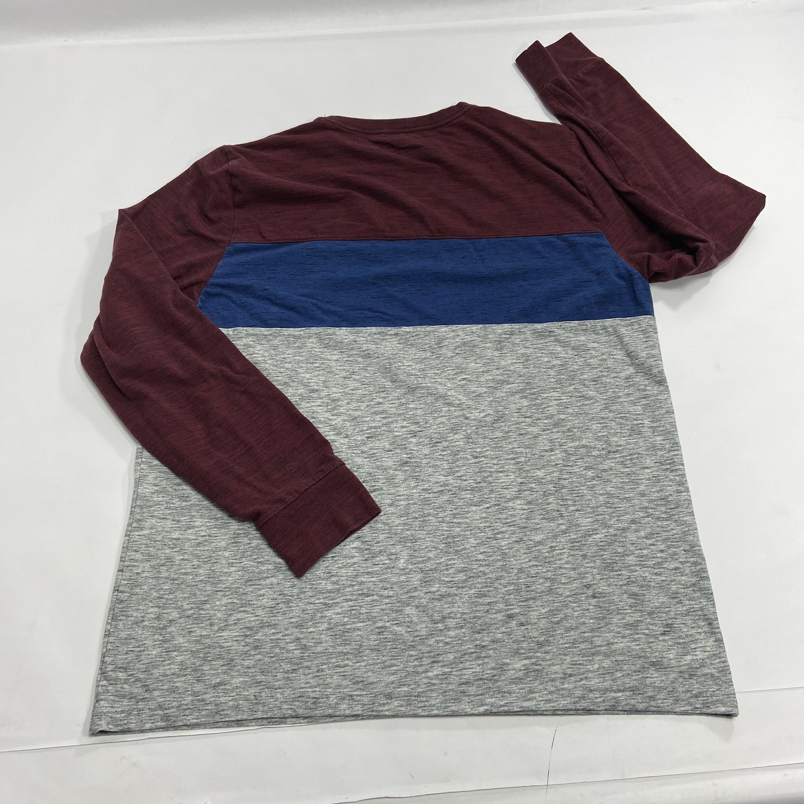 American Eagle Mens XL Heather Gray, Blue And Red Long Sleeve Tee Super Soft
