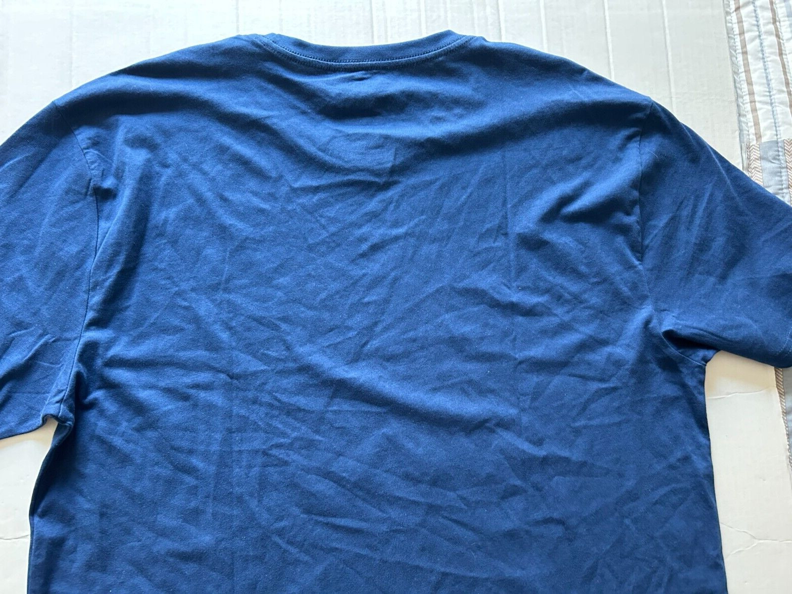 HURLEY SIZE LARGE DARK BLUE SHORT SLEEVE T-SHIRT…SEE DESCRIPTION