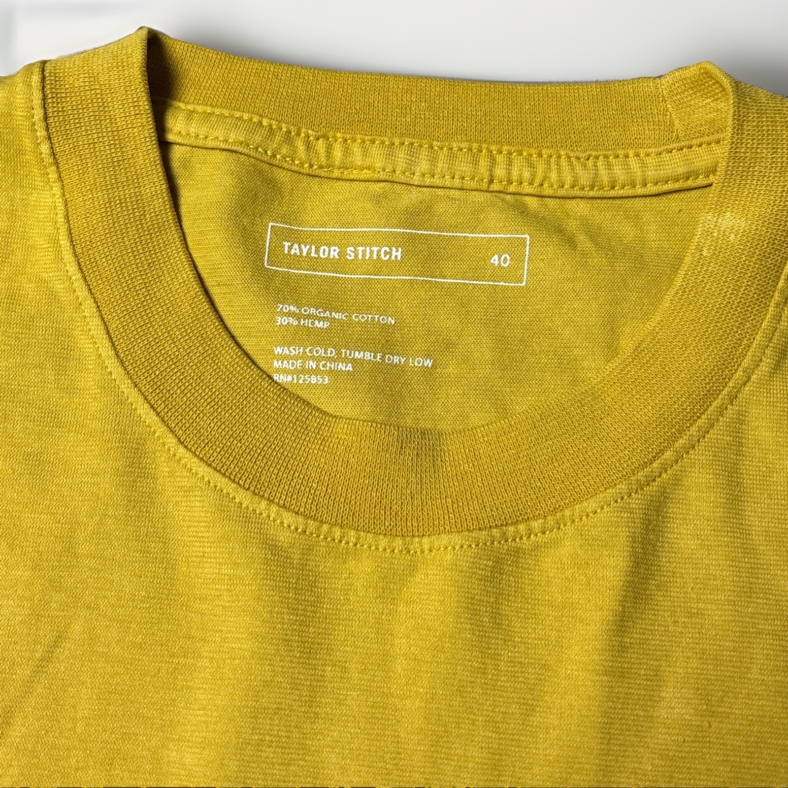 Taylor Stitch Organic Cotton Hemp T-shirt Men 40 MEDIUM Yellow Classic Soft