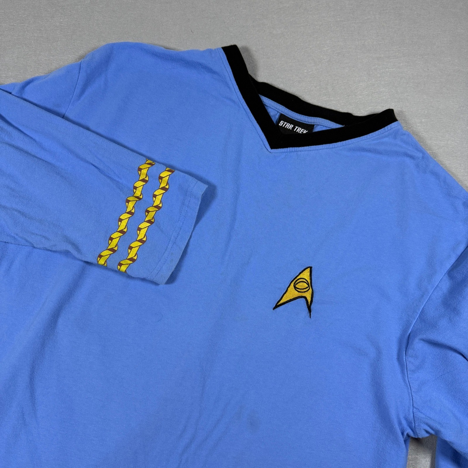 Star Trek T-Shirt Mens L Blue Long Sleeve Cotton Science Officer Uniform Cosplay