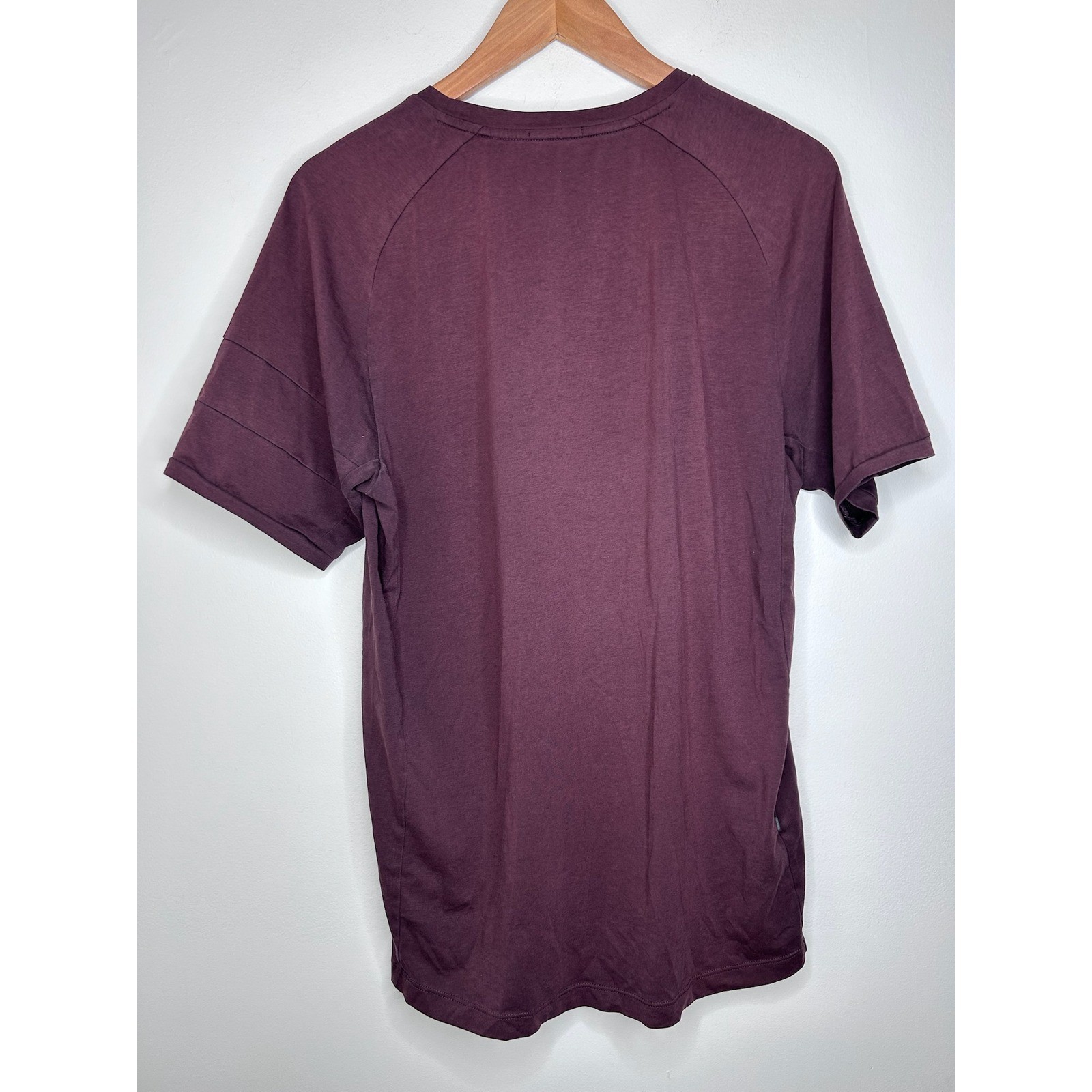 Rapha Mens Quick Drying Cotton Blend T-Shirt Burgundy Size M Cycyling Athletic